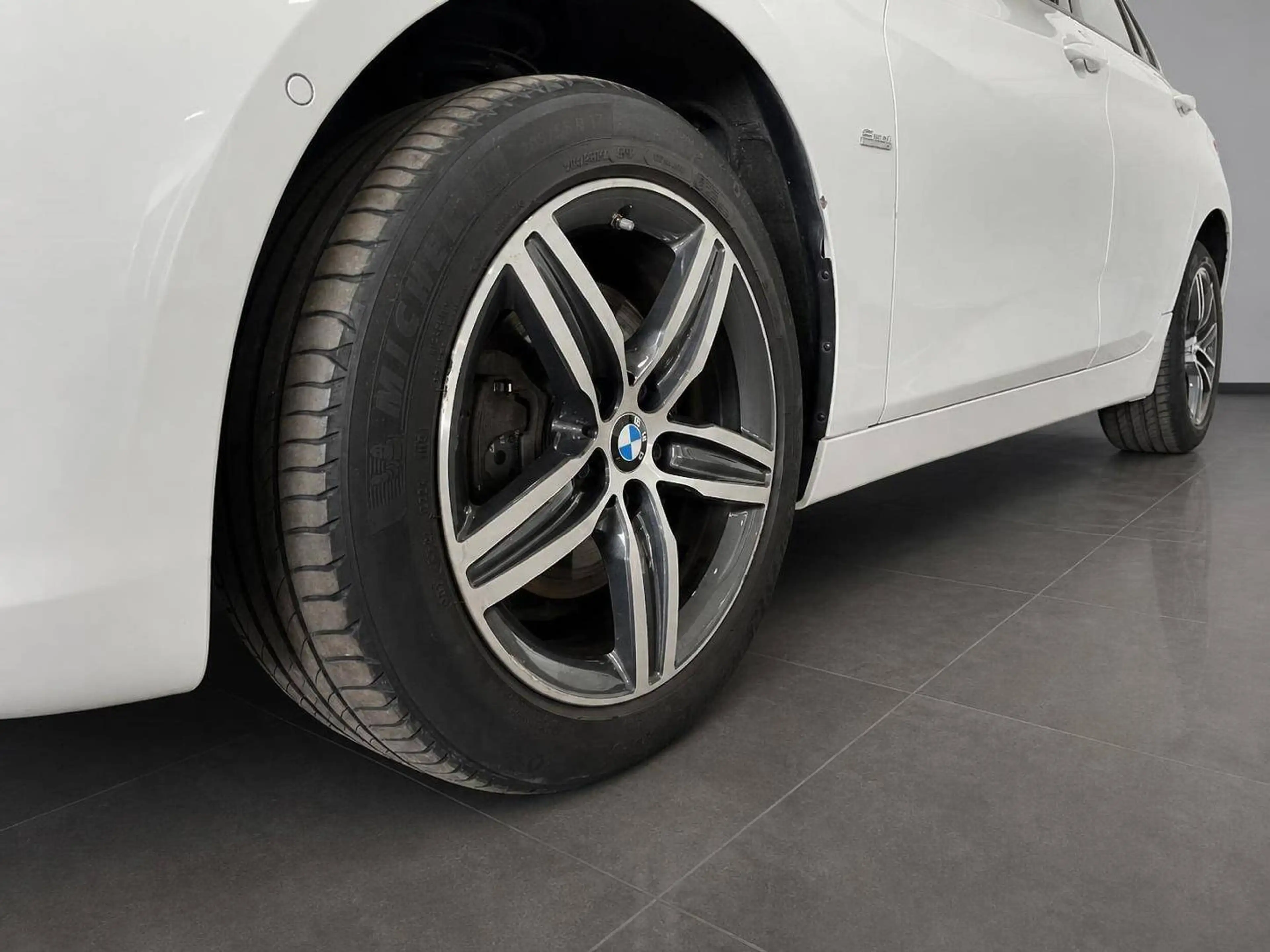 BMW 220 Active Tourer Sport Line*PDC*Scheckheft* — photo 4