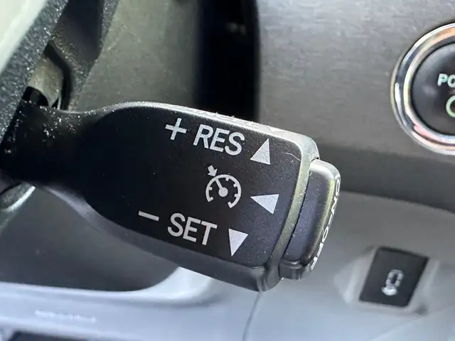 Toyota Prius view 10