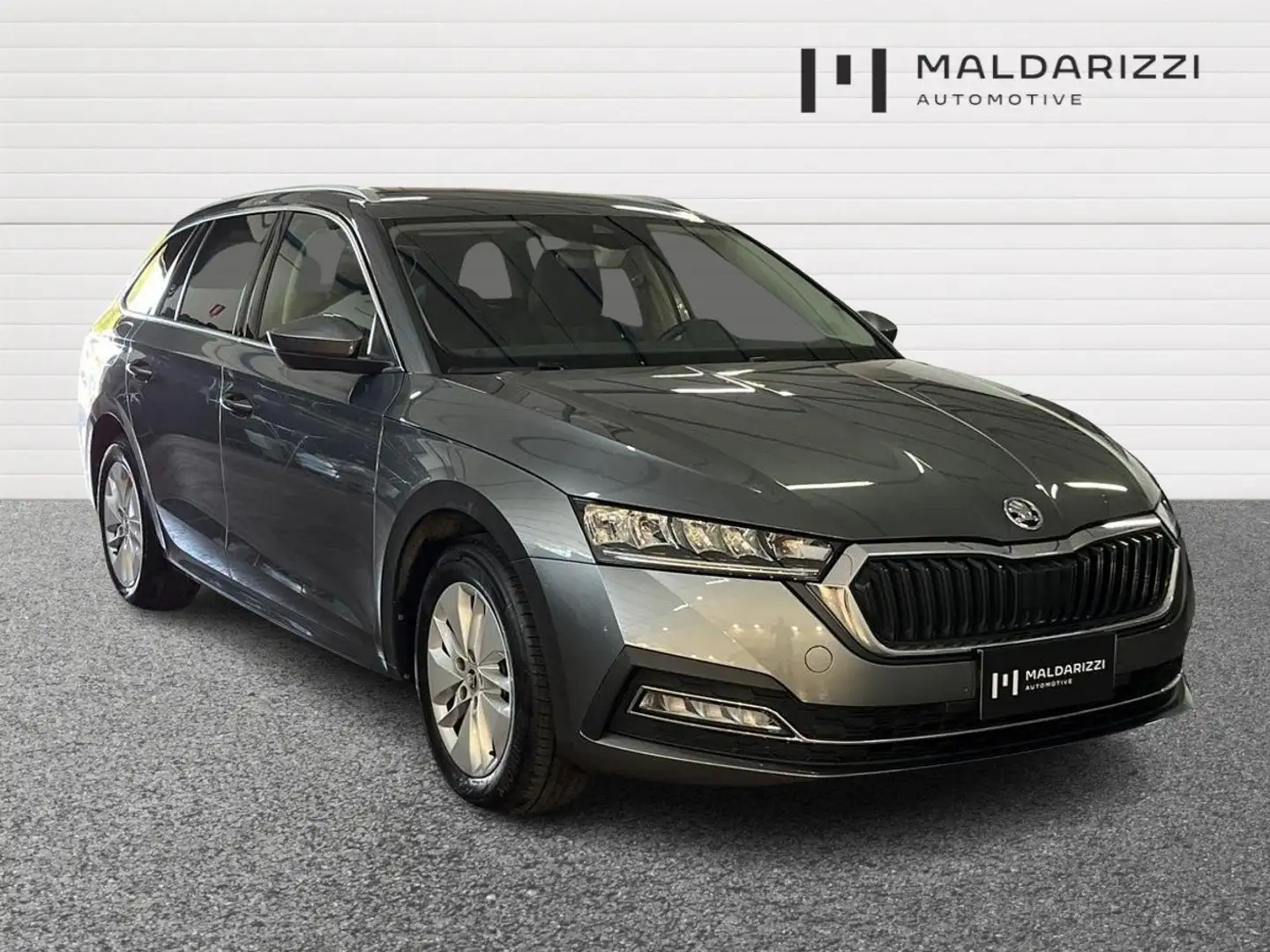 Skoda Octavia IV 2020 Wagon Wagon 2.0 tdi evo Executive 115cv d Grau - 2