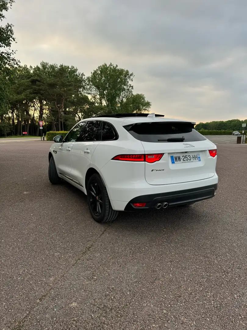 Jaguar F-Pace 2.0 D - 180 AWD R-Sport Fehér - 2