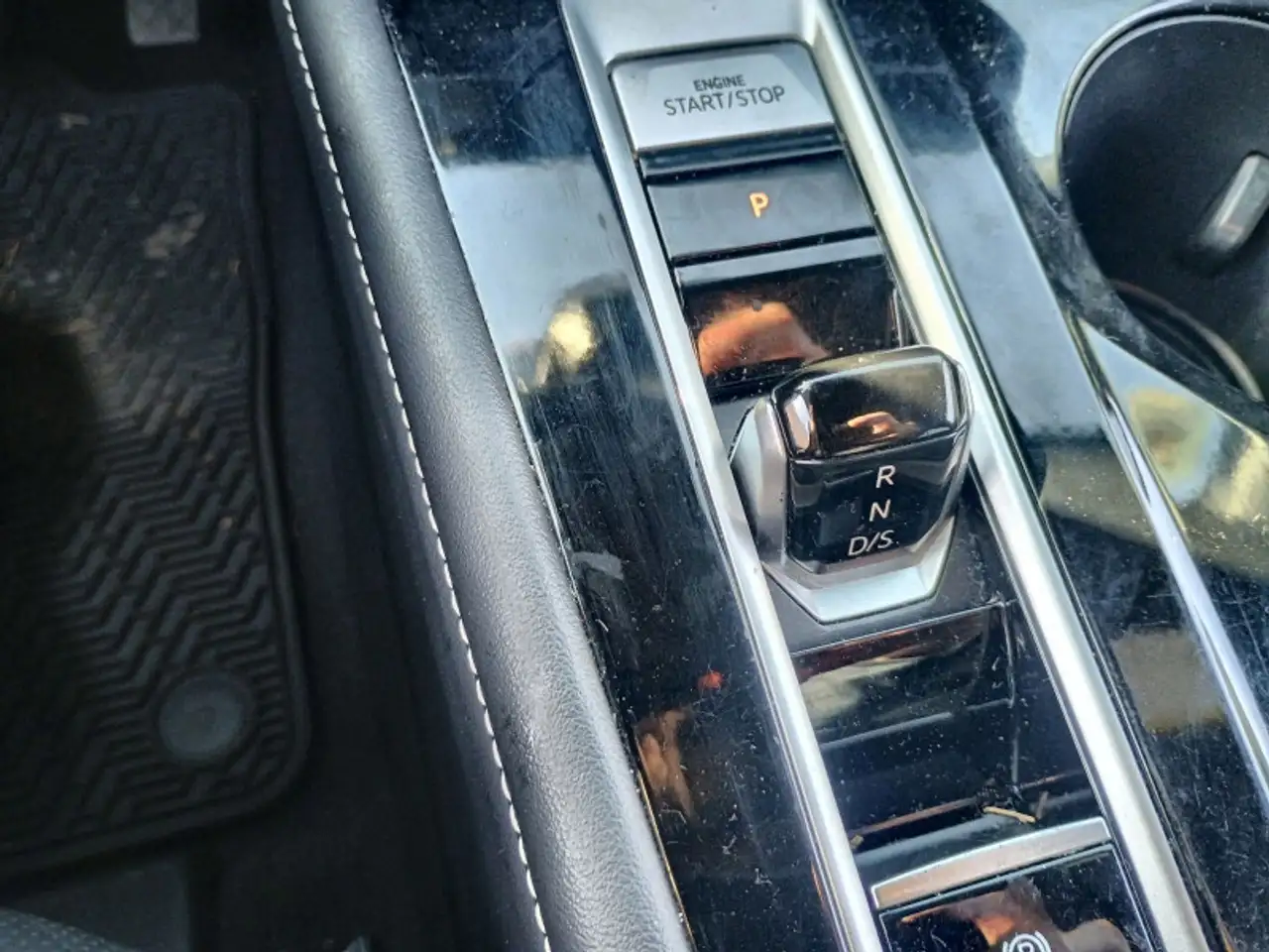 Volkswagen Atlas снимка Volkswagen Atlas