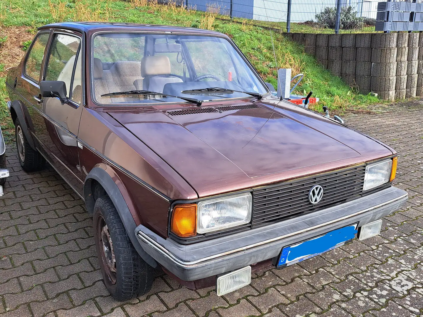 Volkswagen Jetta Jetta LX smeđa - 2