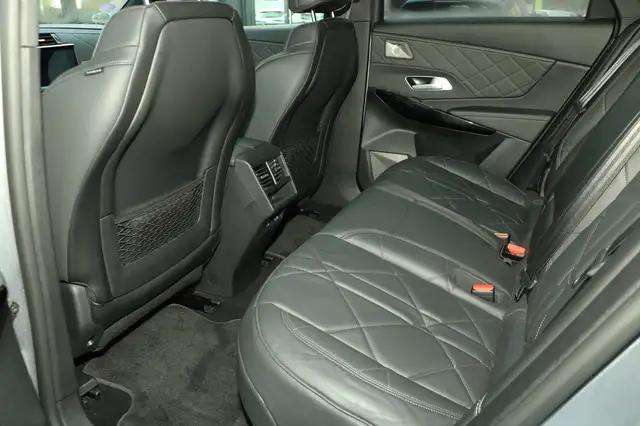 DS Automobiles DS 7 Crossback view 9