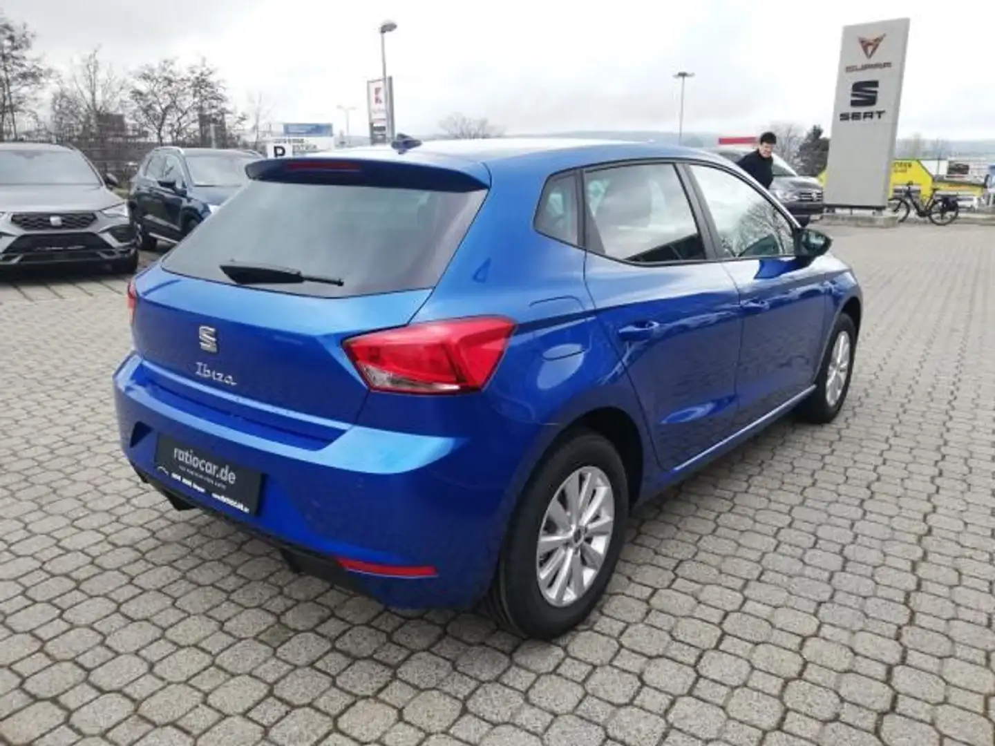 SEAT Ibiza IBIZA ROAD EDITION 1.0 TSI NAVI RFK SITZHZG. Azul - 2