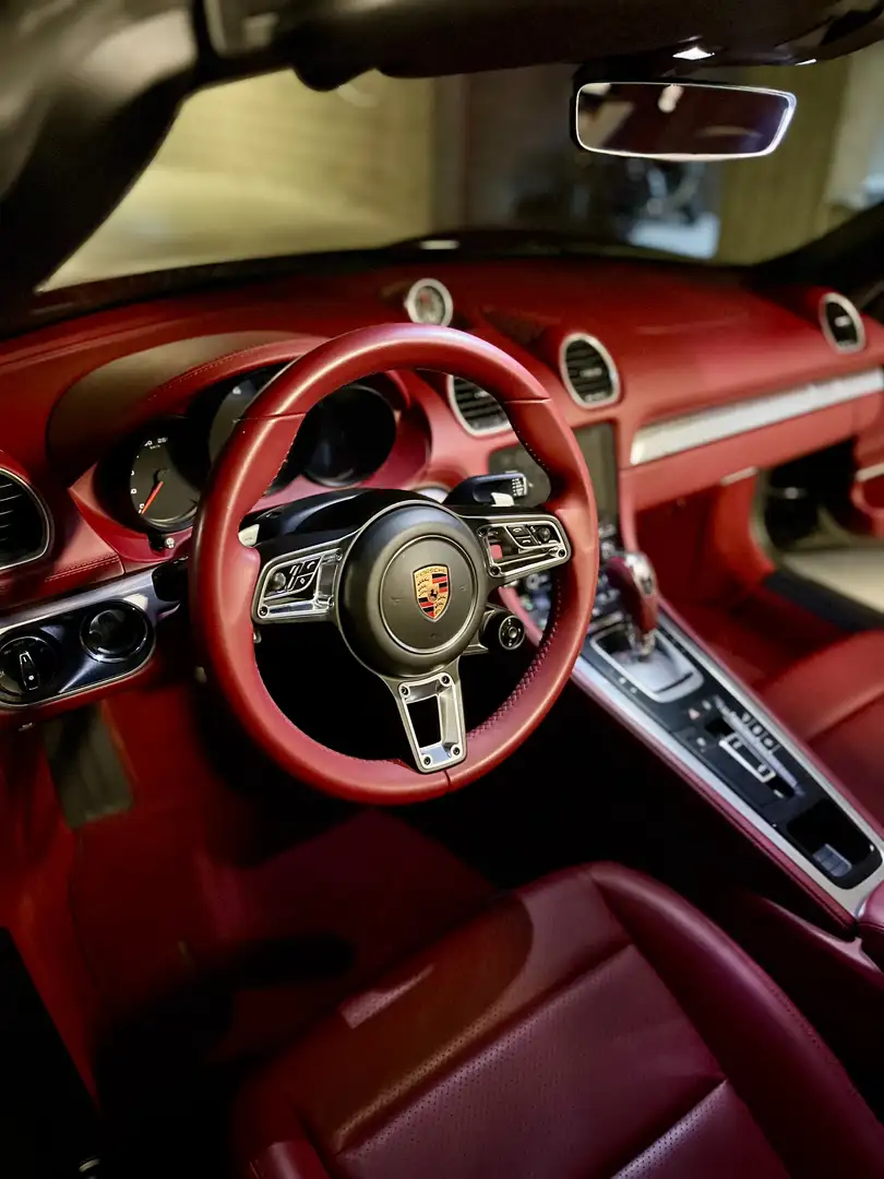 Porsche Boxster 718 Boxster IV 2016 718 2.0 300cv pdk Fekete - 1