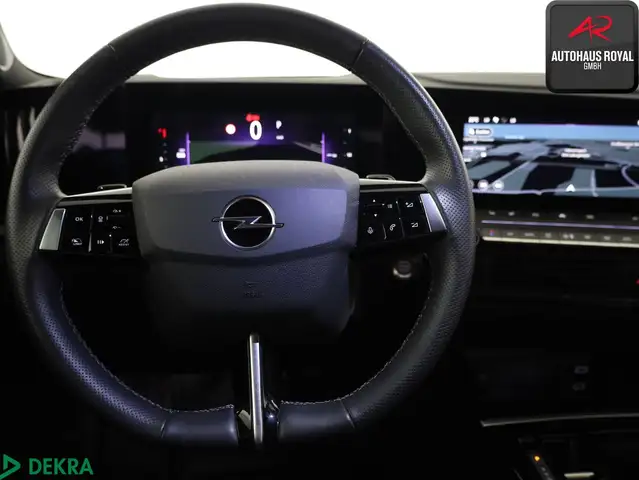 Opel Astra view 14