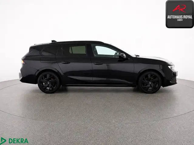 Opel Astra view 5