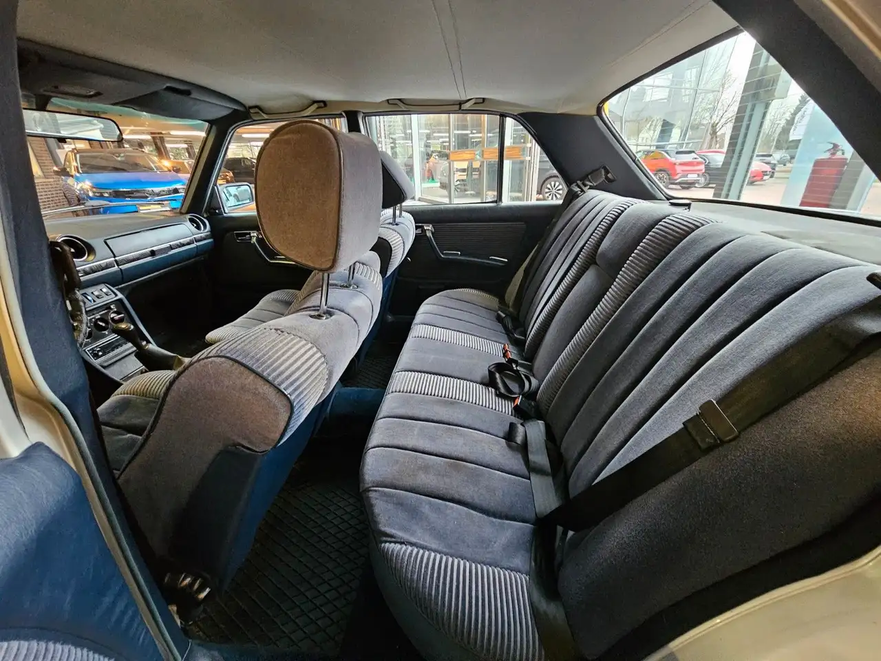Mercedes-Benz 200 W123 Oldtimer H Kennzeichen Klimaanlage AHK, foto 7