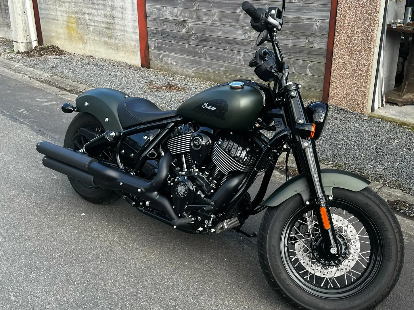 Indian Chief Bobber Dark Horse Verde - 1