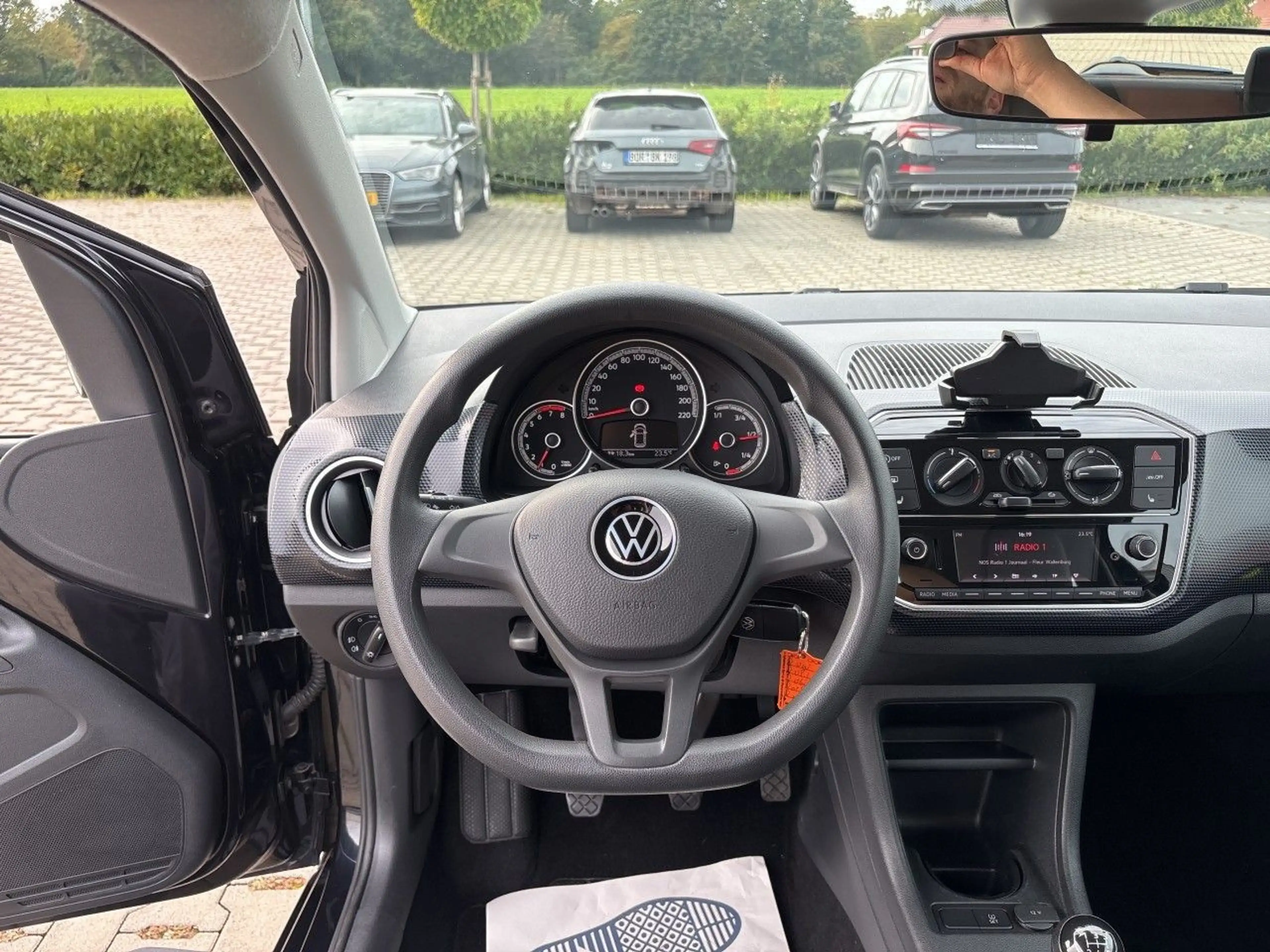 Volkswagen up! up move up! R-Kamera Sitzh PDC — photo 13
