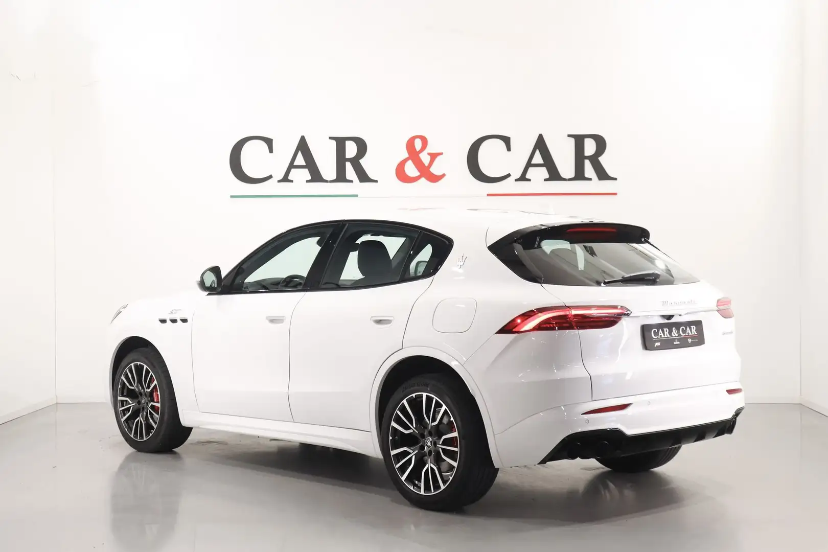 Maserati Grecale MHEV 250 CV AWD GT Bianco - 2