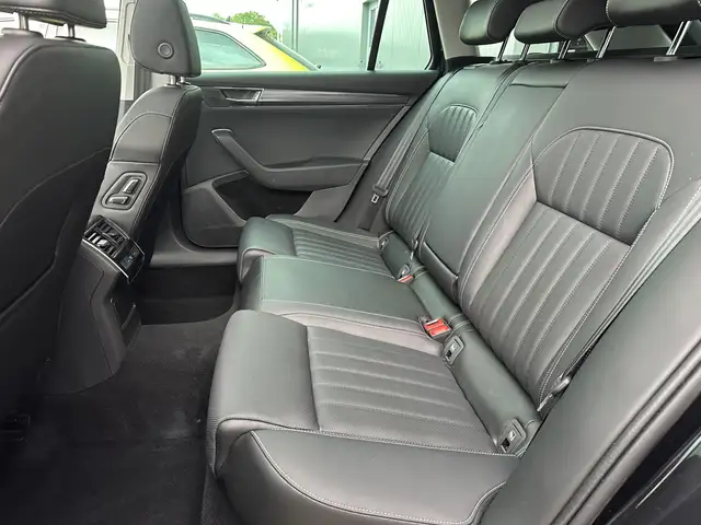 Skoda Superb view 13
