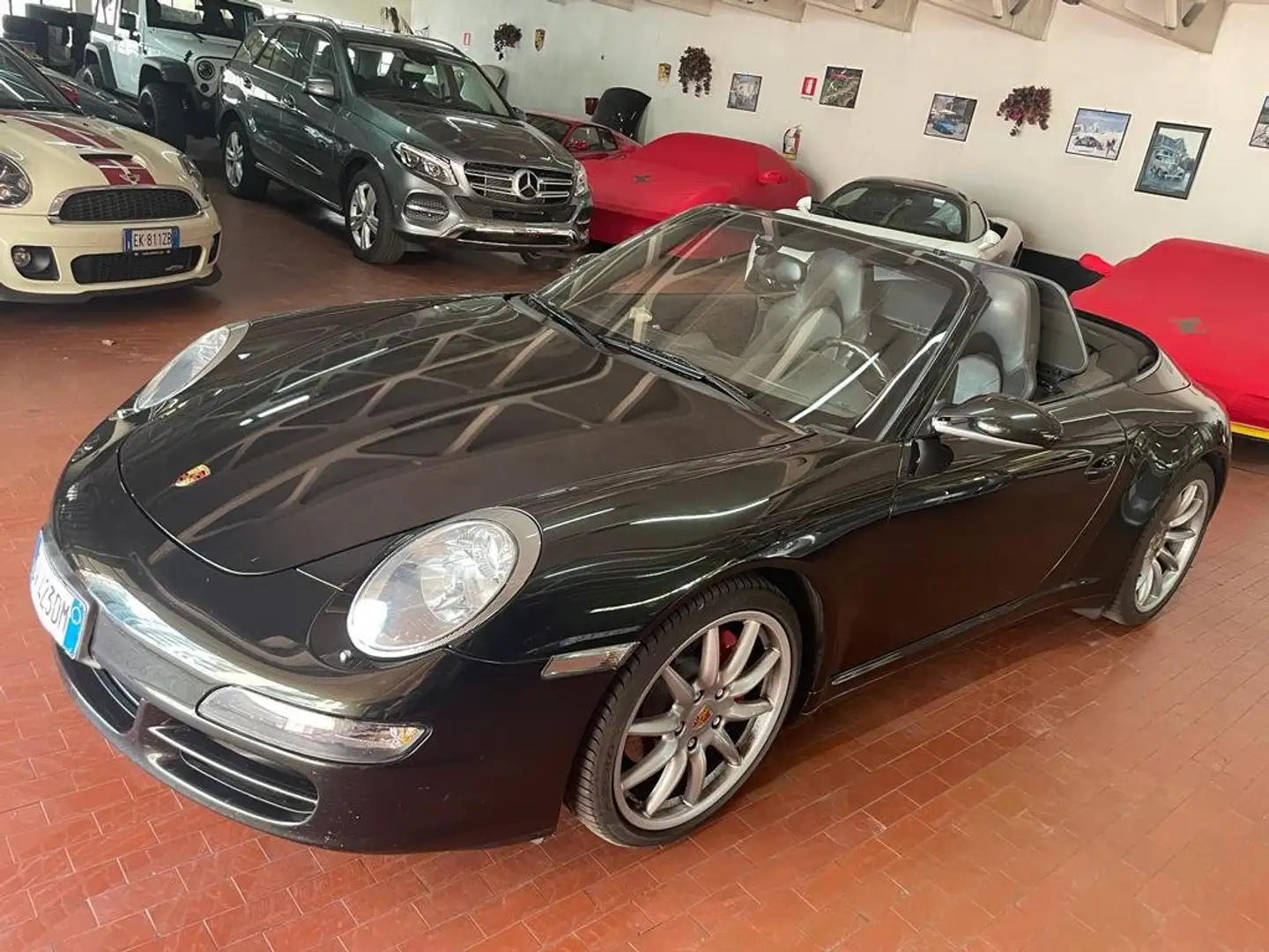 Porsche 911 Cabrio 3.8 Carrera 4S Verde - 1