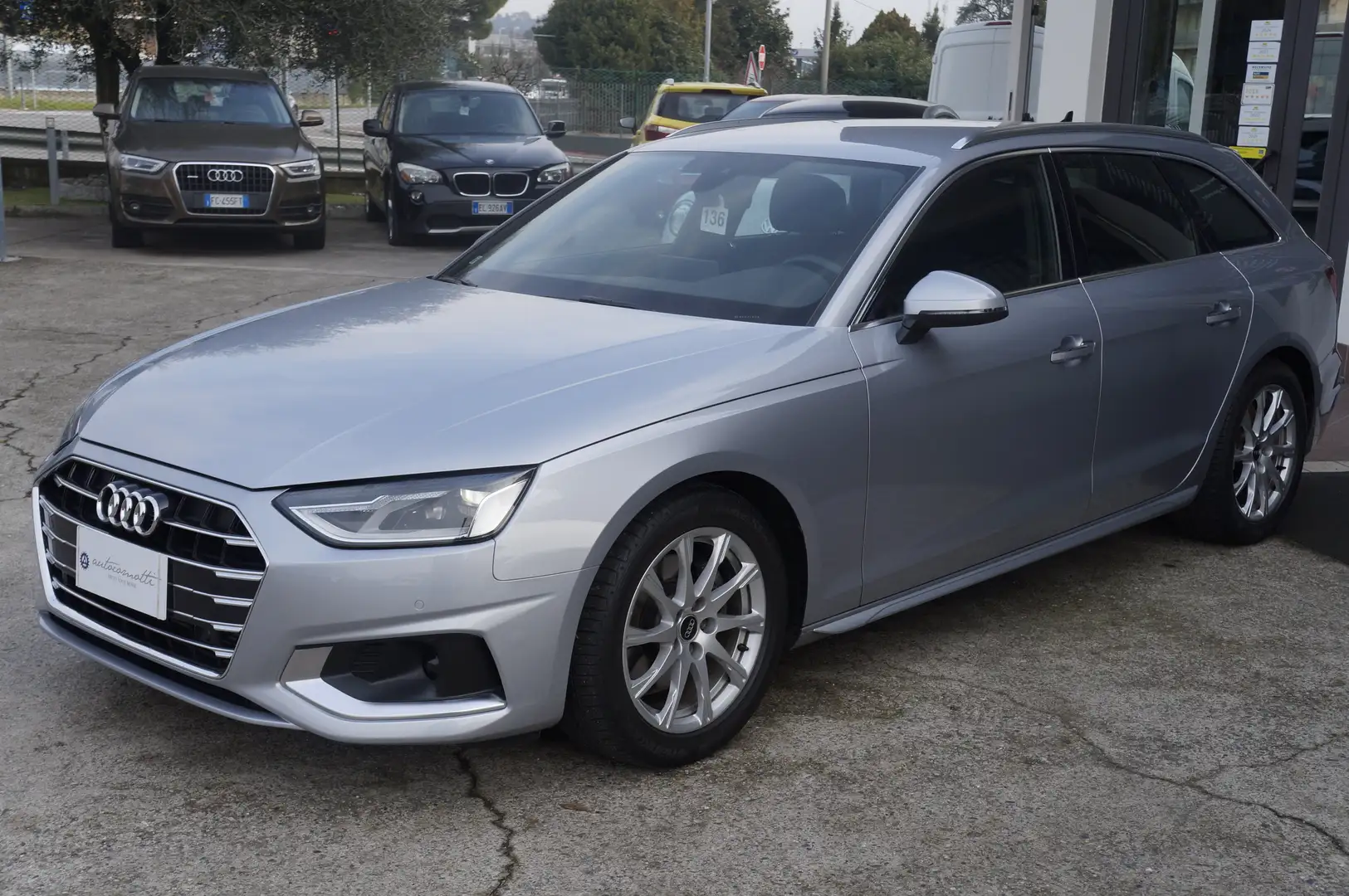 Audi A4 Avant 35 2.0 tfsi mhev Business Advanced 150cv Argento - 1