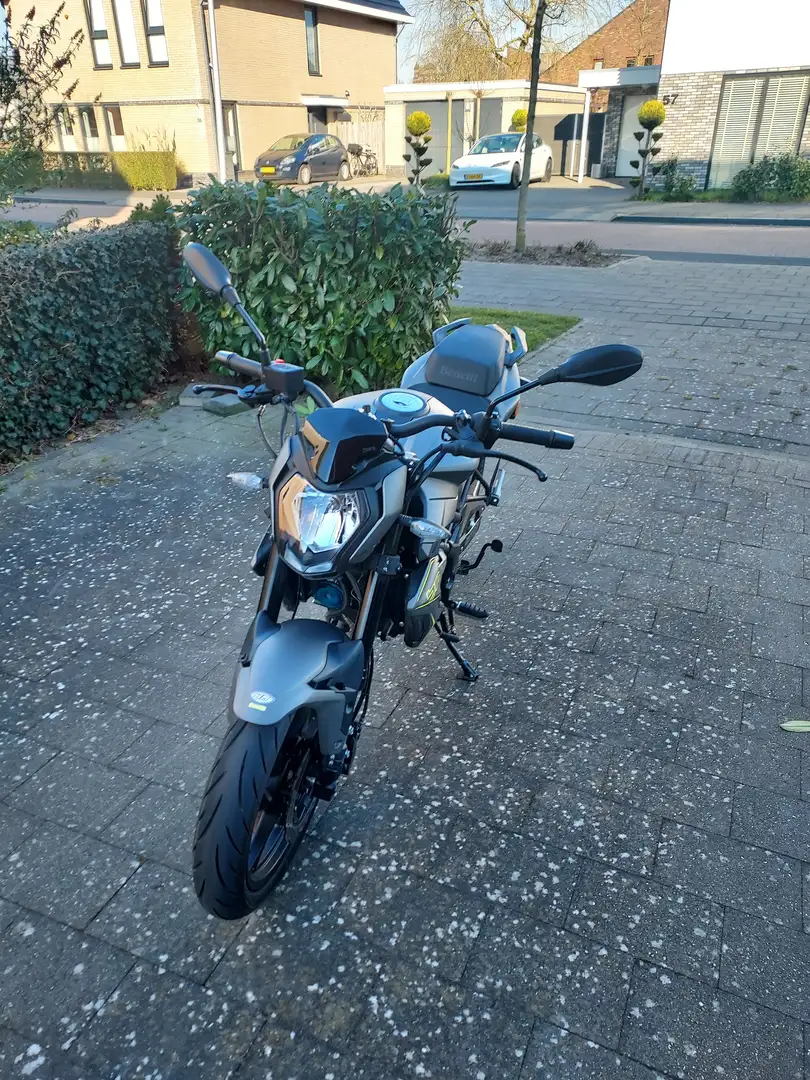 Benelli BN 125 Gri - 2