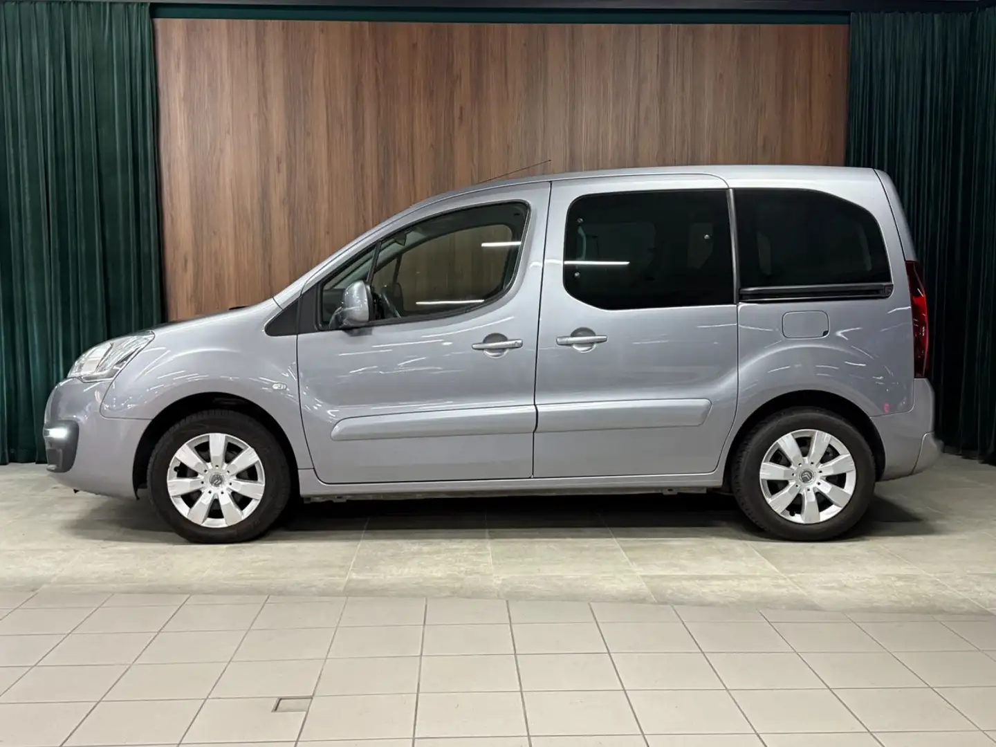 Citroen Berlingo Kombi Selection°PDC°TÜV°Klima°Tempomat Grau - 1