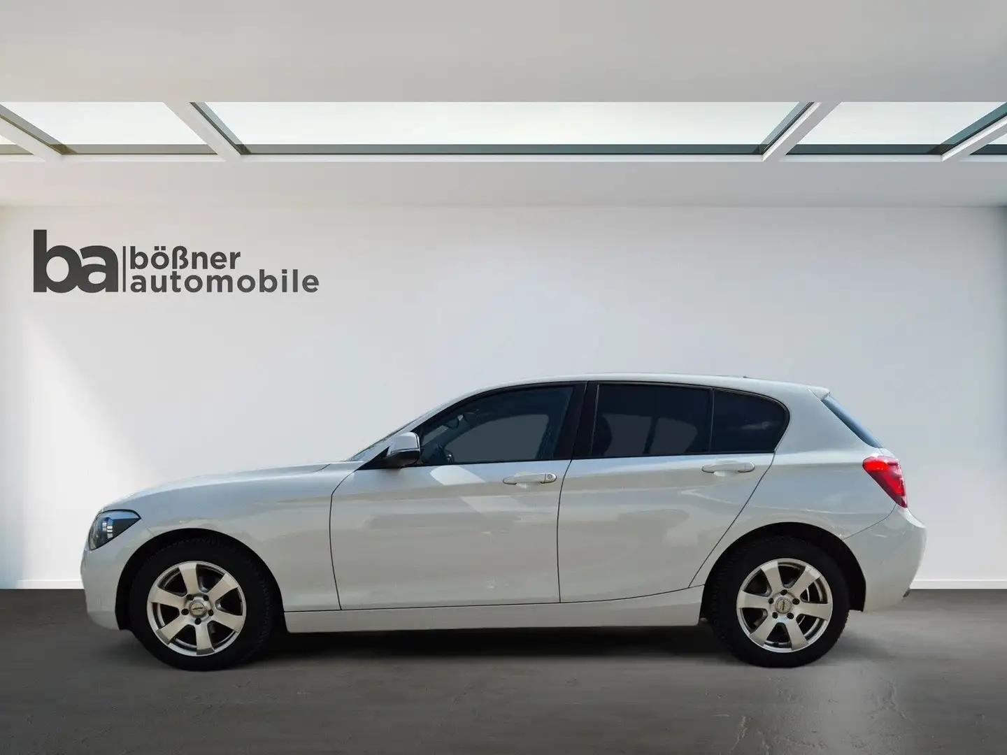 BMW 116 d Limo. 5-Tür. PDC/SHZ/Service alle bei BMW Bianco - 1