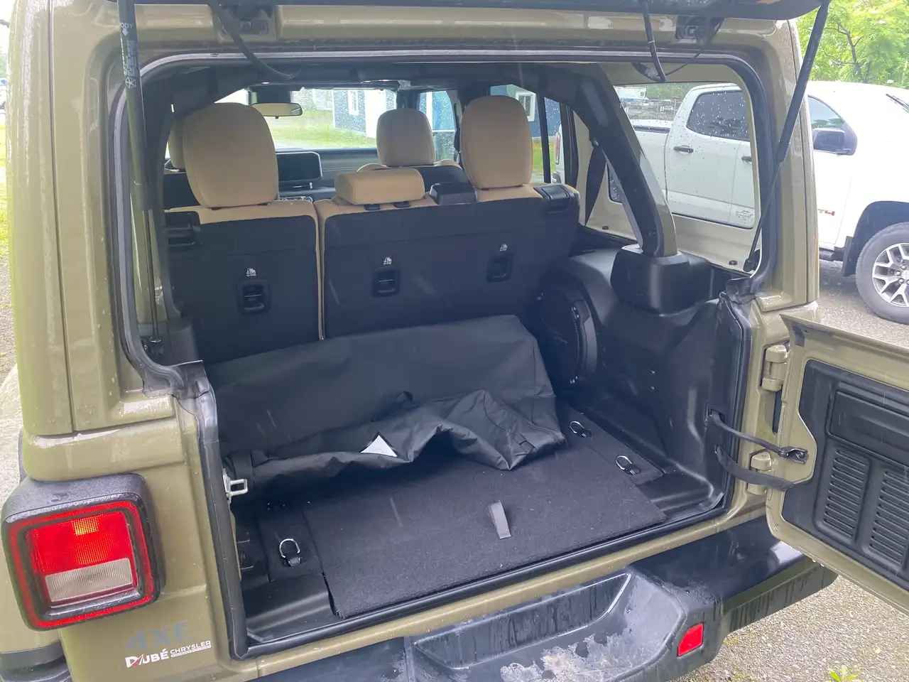 Jeep Wrangler снимка Jeep Wrangler