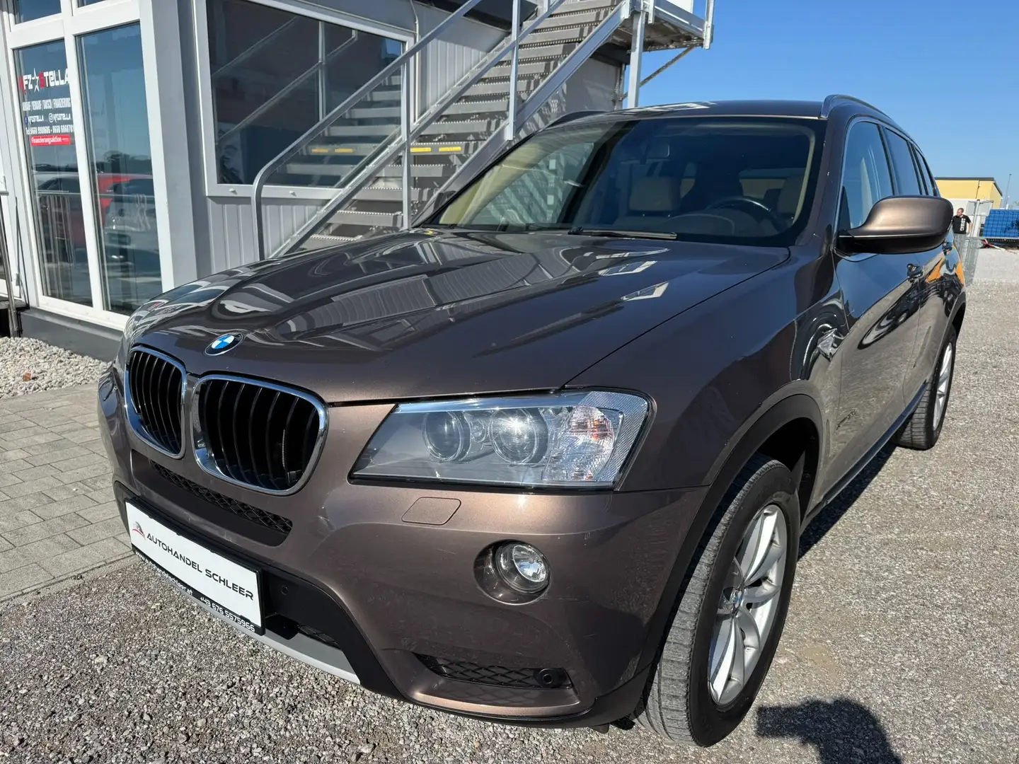 BMW X3 xDrive20d Österreich-Paket Aut._1 Besitzer Braun - 1