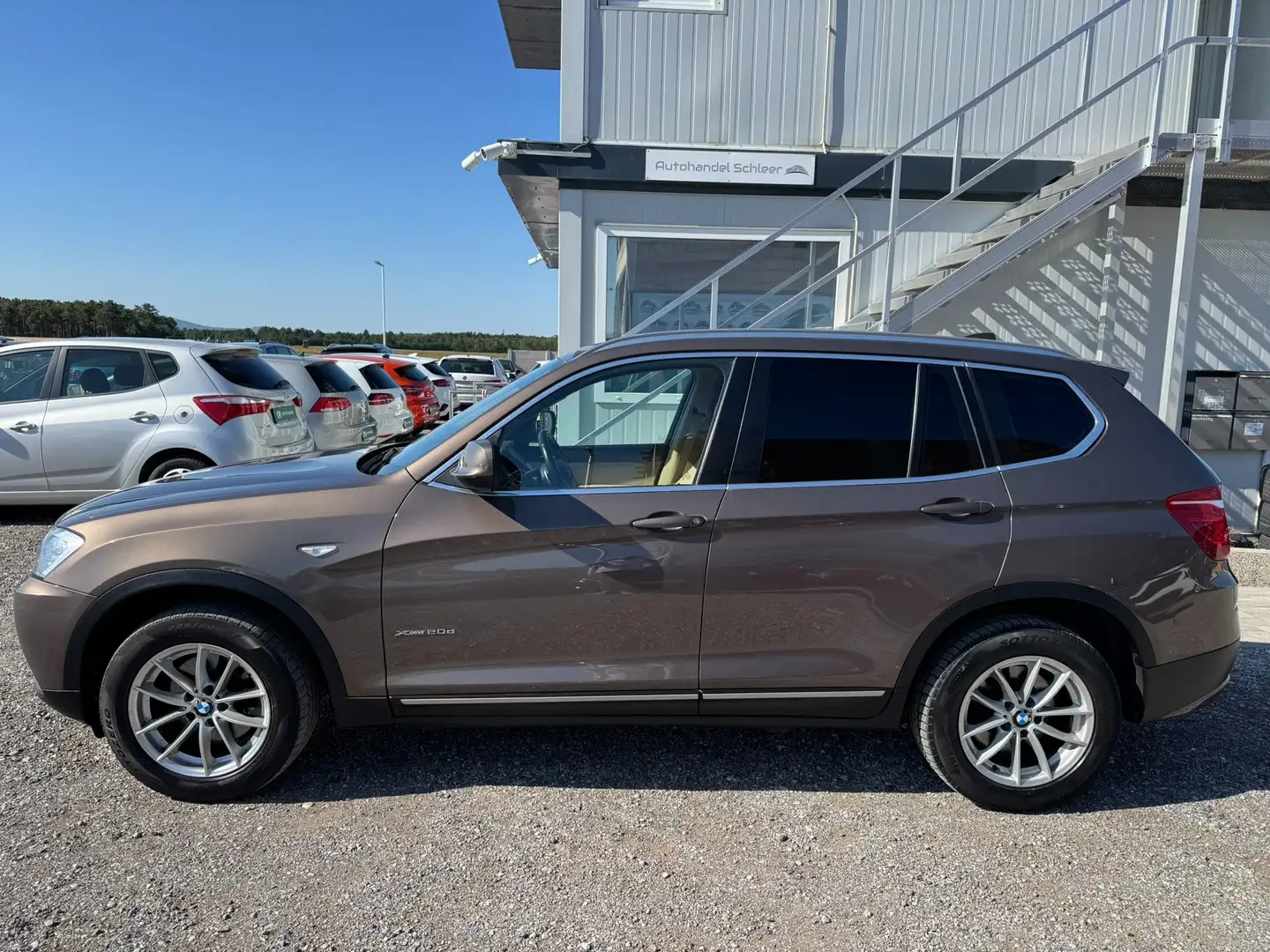 BMW X3 xDrive20d Österreich-Paket Aut._1 Besitzer Braun - 2
