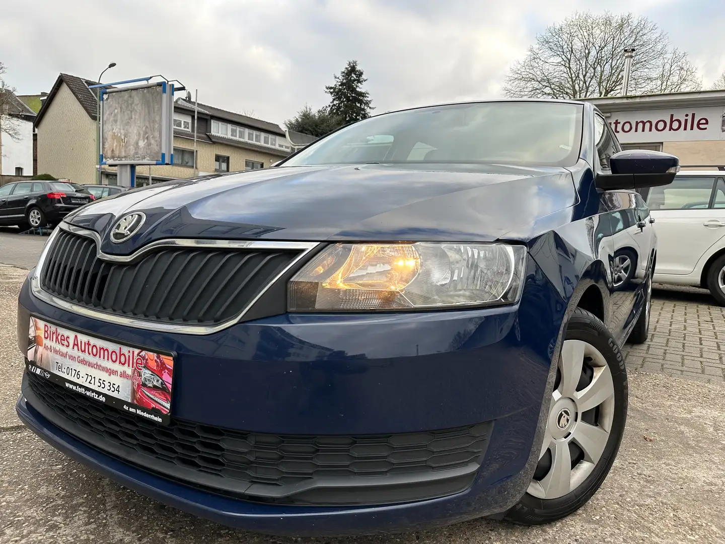 Skoda Rapid/Spaceback Rapid 1.Hand - Vollscheckheftgepflegt Синій - 1