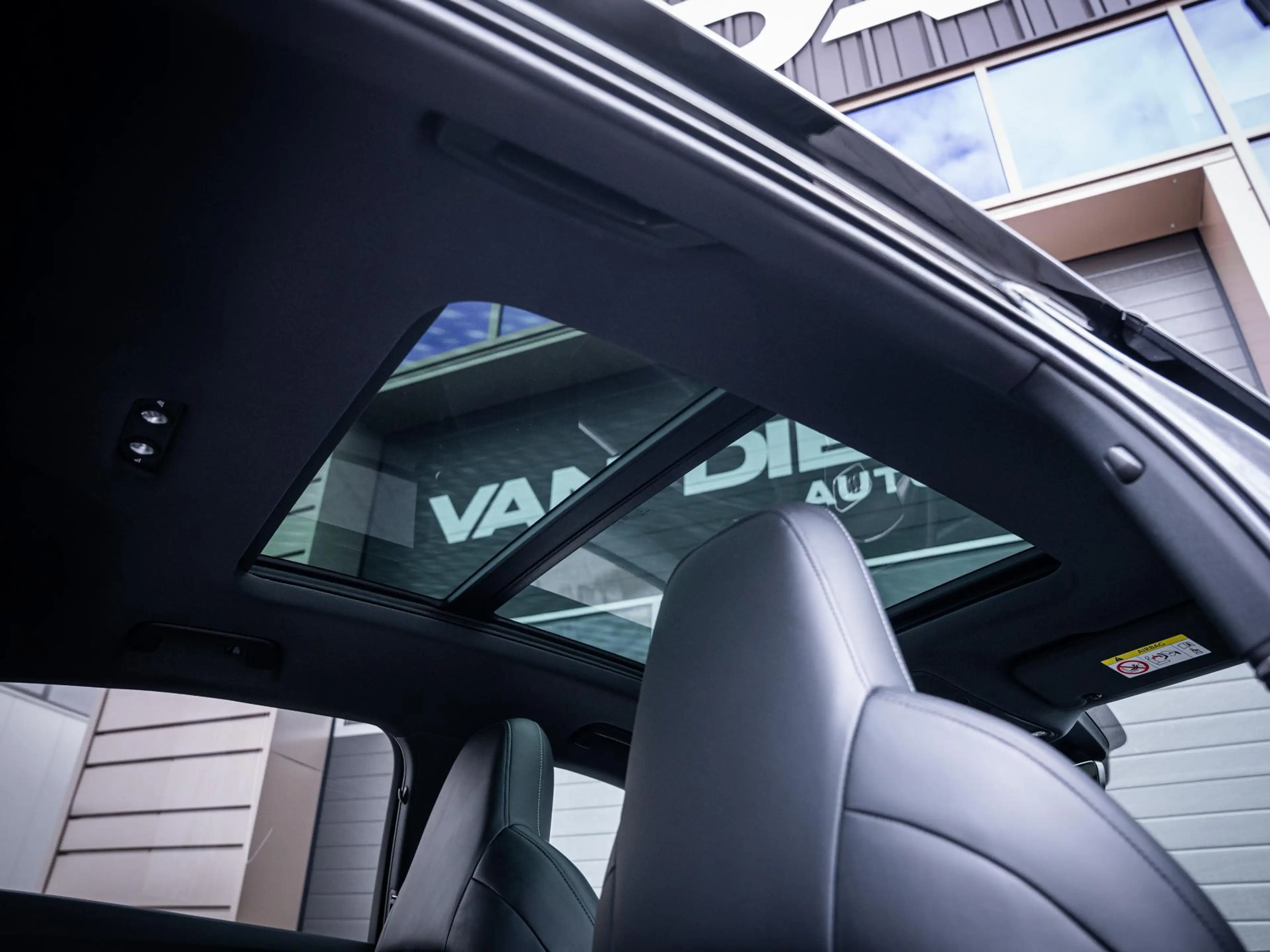 Audi SQ8 e-tron Sportback S quattro 115 kWh - Pano l Matrix l B&O — photo 12