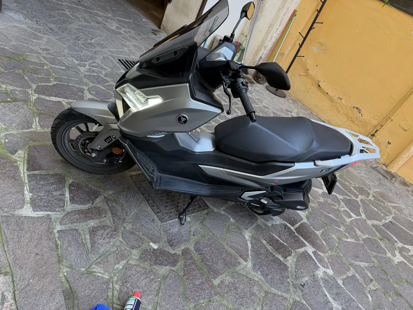 Voge SR16 125 voge sfida sr1 125 Plateado - 2