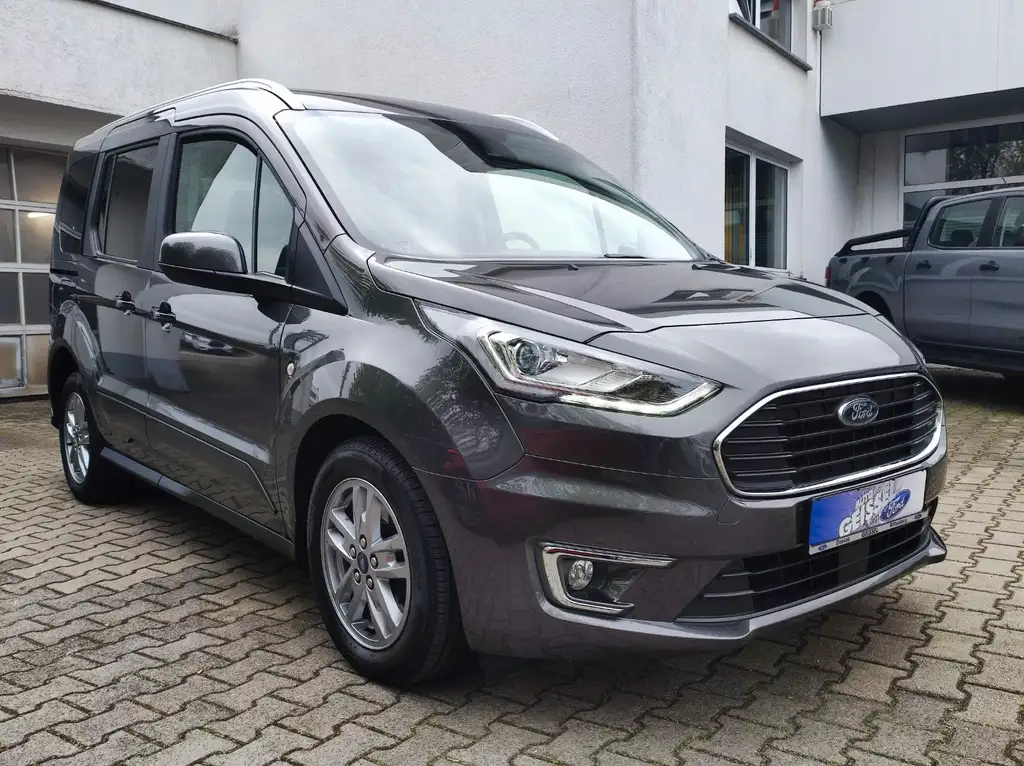 Ford Tourneo Connect 2022 из Европы — купить под ключ