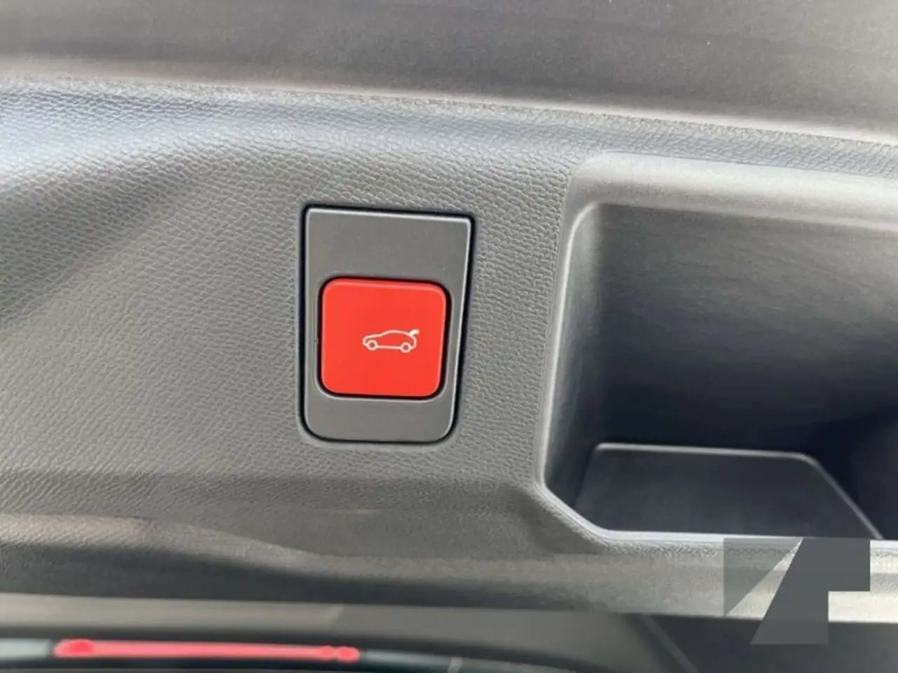 Peugeot 5008 Hybrid 136 GT 23