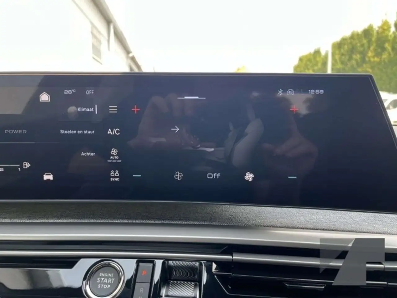 Peugeot 5008 Hybrid 136 GT 28