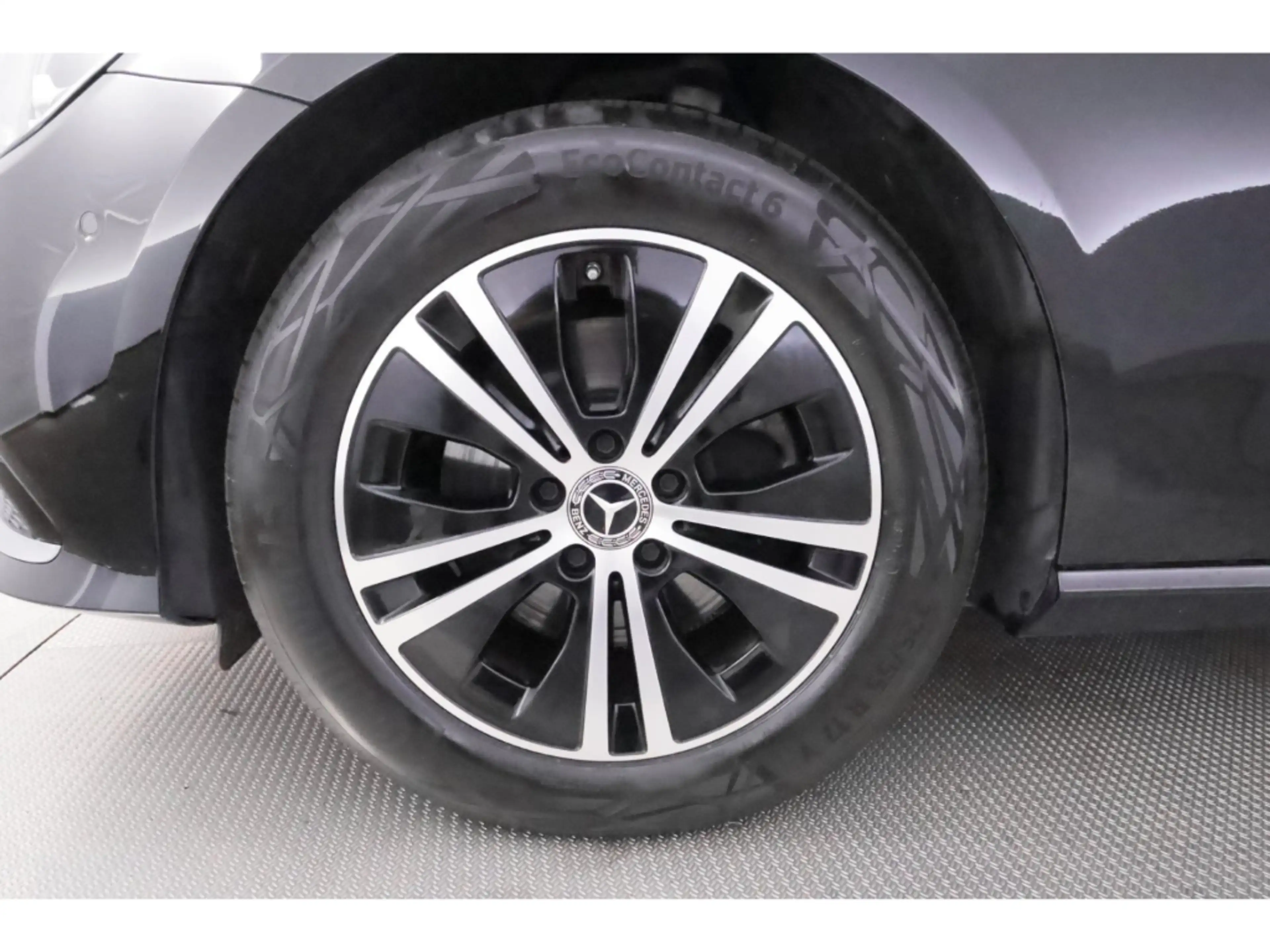 Mercedes-Benz E 300 d 4Matic 9G-tronic Avantgarde+LED+NAVI+PDC — photo 13