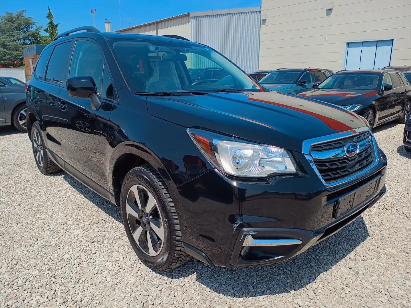 Subaru Forester 2.5 Automatik, Allrad, RFK, SHZ Schwarz - 2