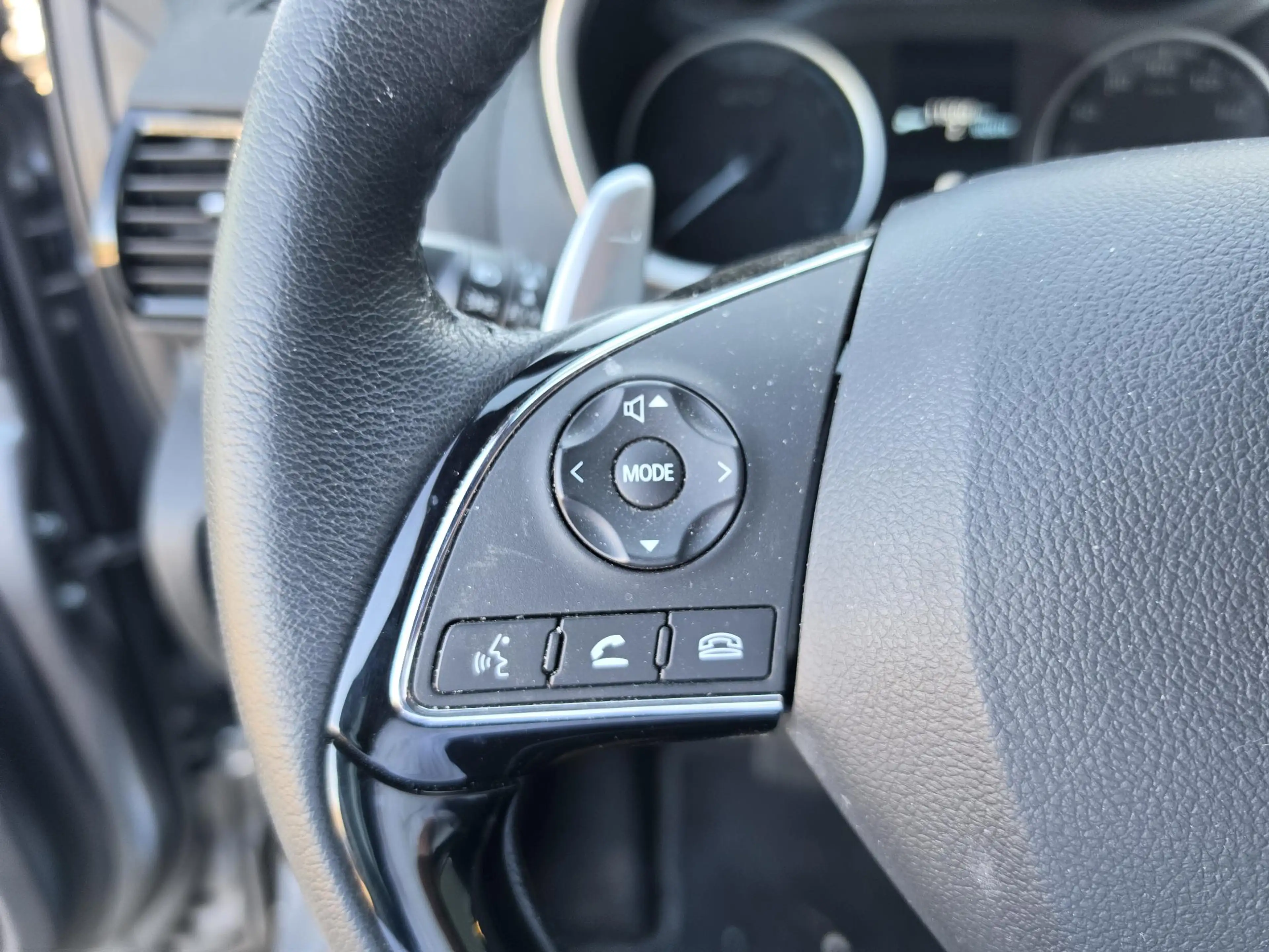 Mitsubishi Eclipse Cross 2.4 PHEV Intense+ | Navigatie | Stoelverwarming | — photo 23