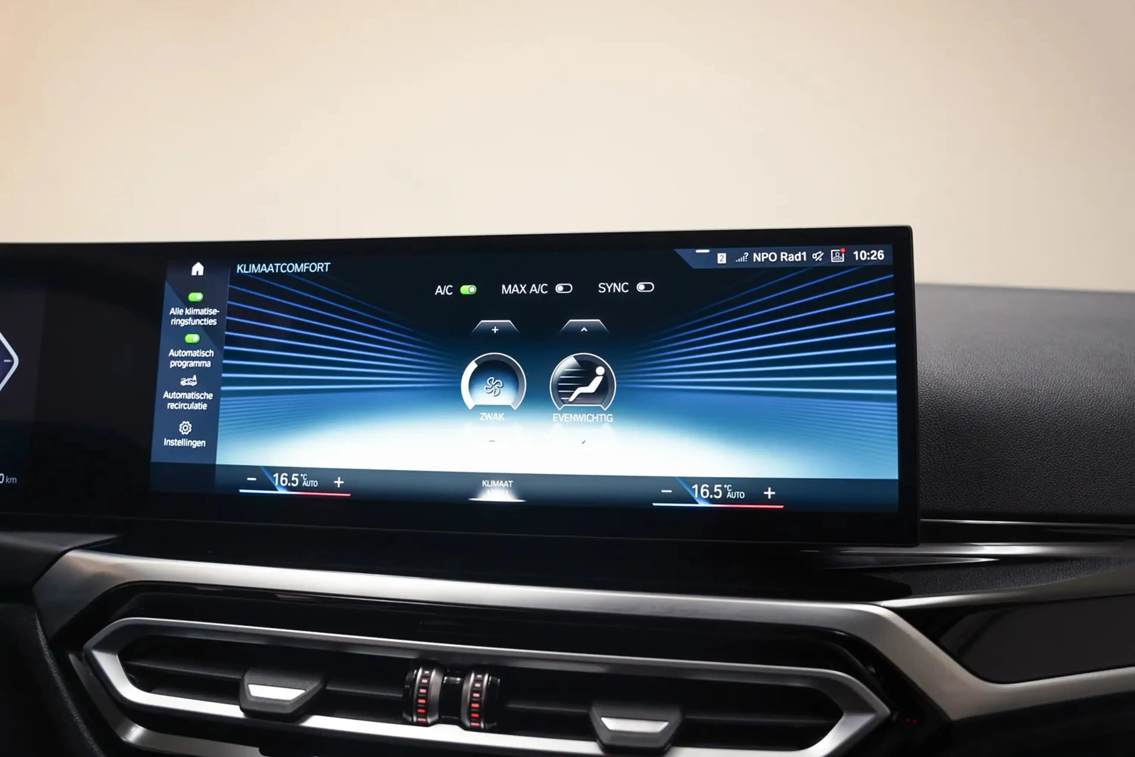 BMW i4 eDrive40 84 kWh SOH 93% [ Navi Clima Apple / Andro — photo 8