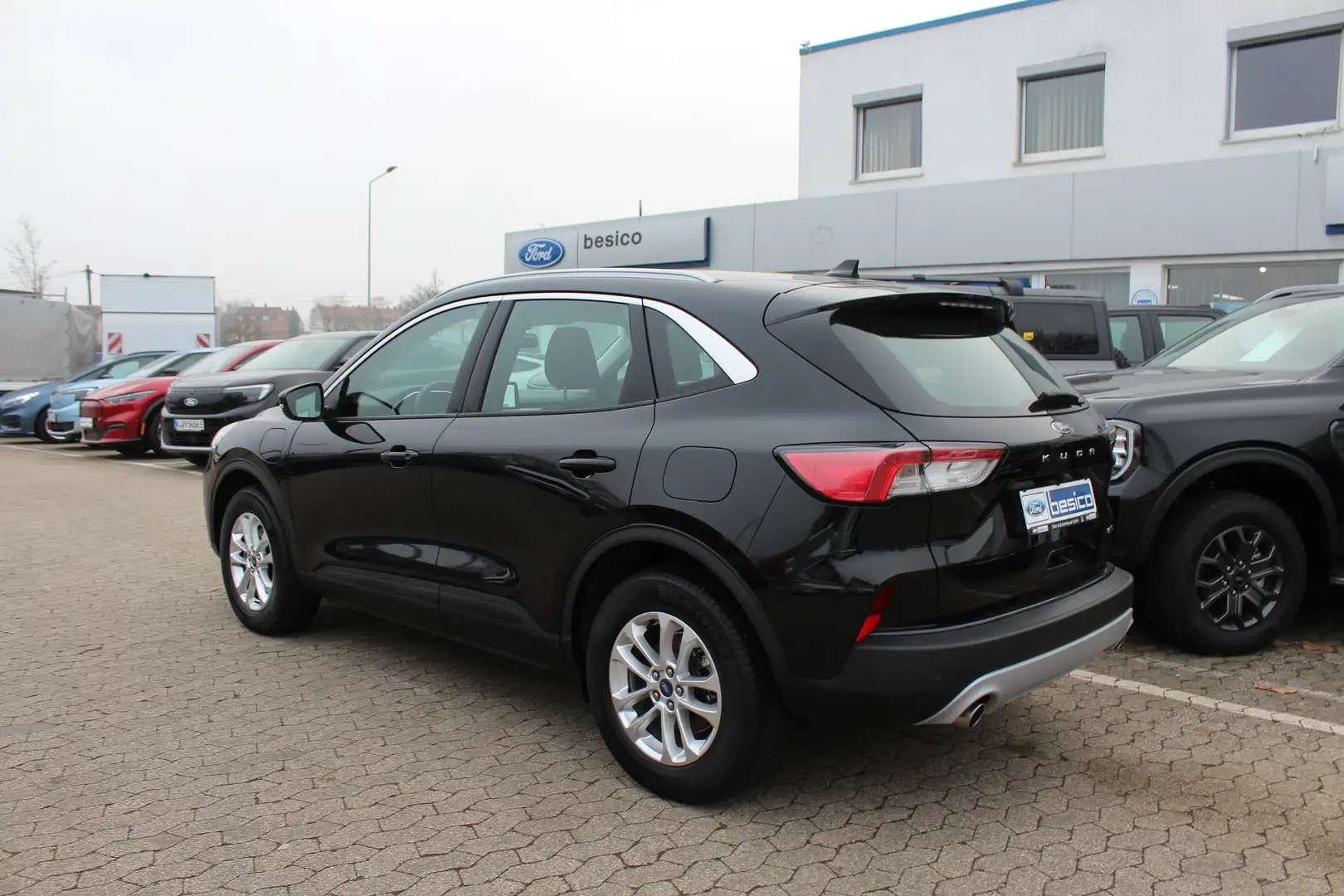 Ford Kuga Titanium Plug-In Hybrid*Navi*Heckklappe elektrisch Noir - 2