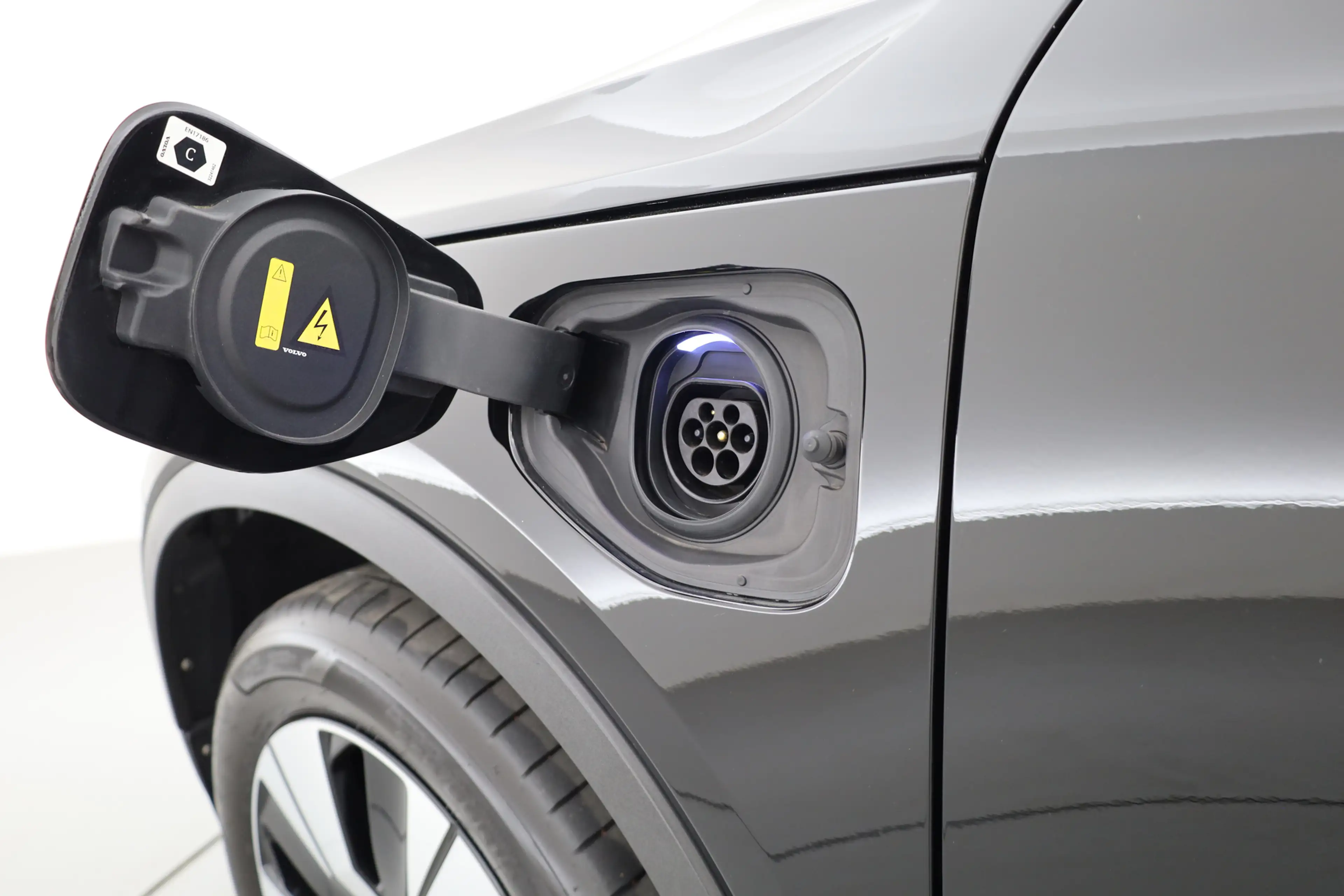 Volvo XC40 1.5 T5 Plug-in hybrid Plus Dark | Trekhaak | 360 c — photo 43