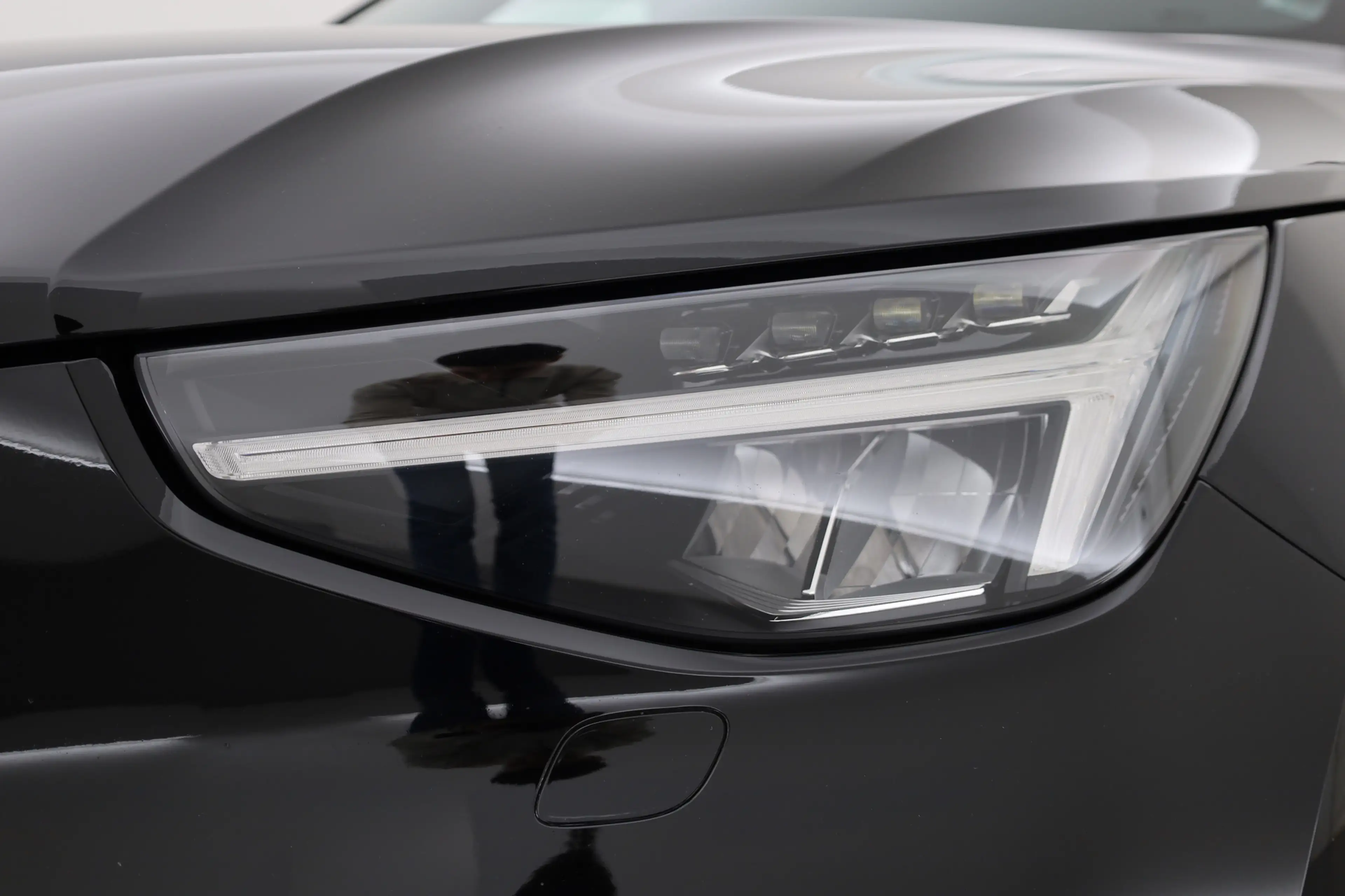 Volvo XC40 1.5 T5 Plug-in hybrid Plus Dark | Trekhaak | 360 c — photo 39