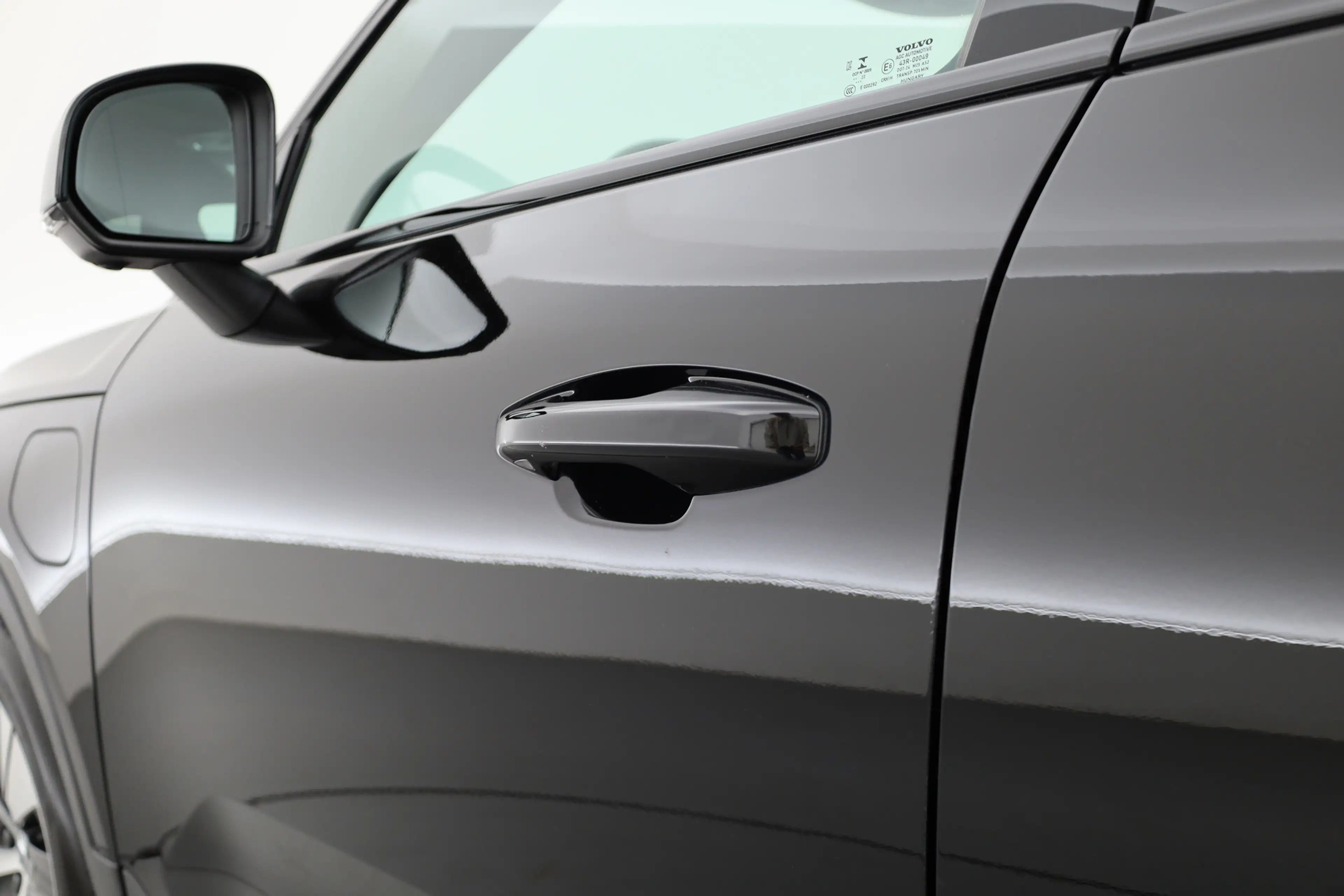 Volvo XC40 1.5 T5 Plug-in hybrid Plus Dark | Trekhaak | 360 c — photo 44