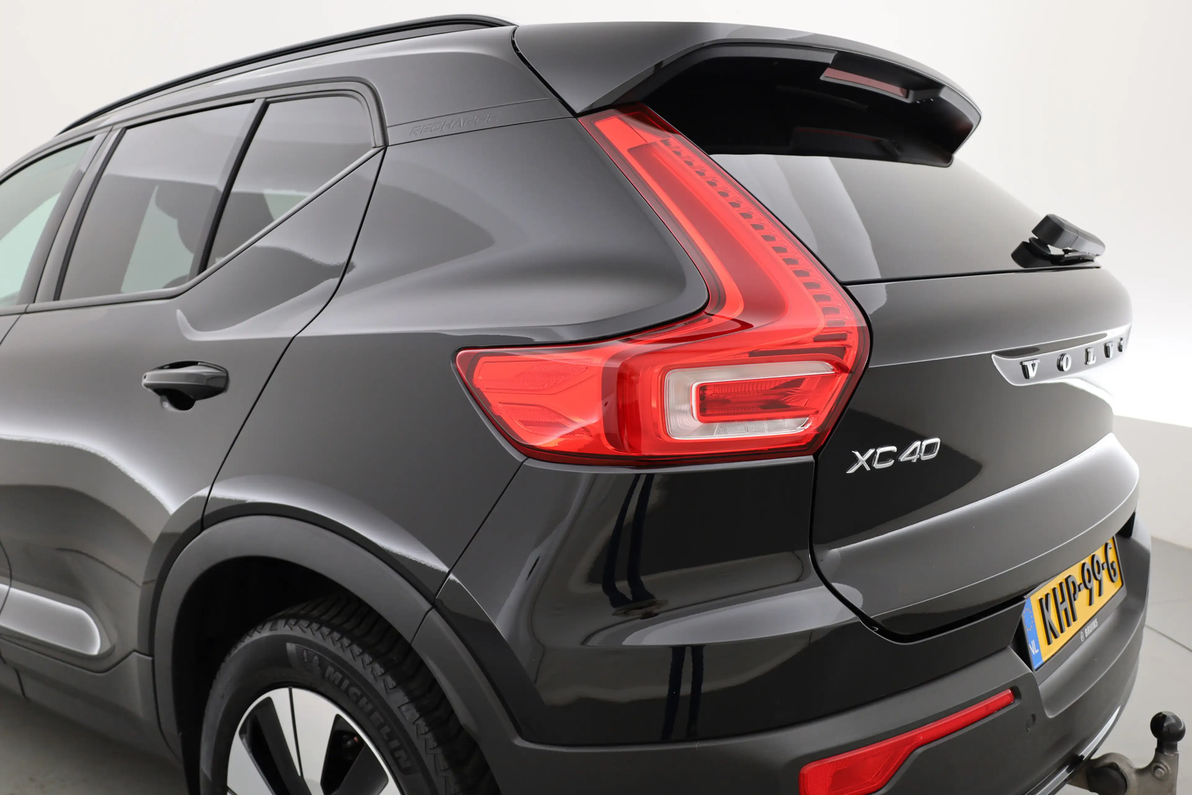 Volvo XC40 1.5 T5 Plug-in hybrid Plus Dark | Trekhaak | 360 c — photo 45