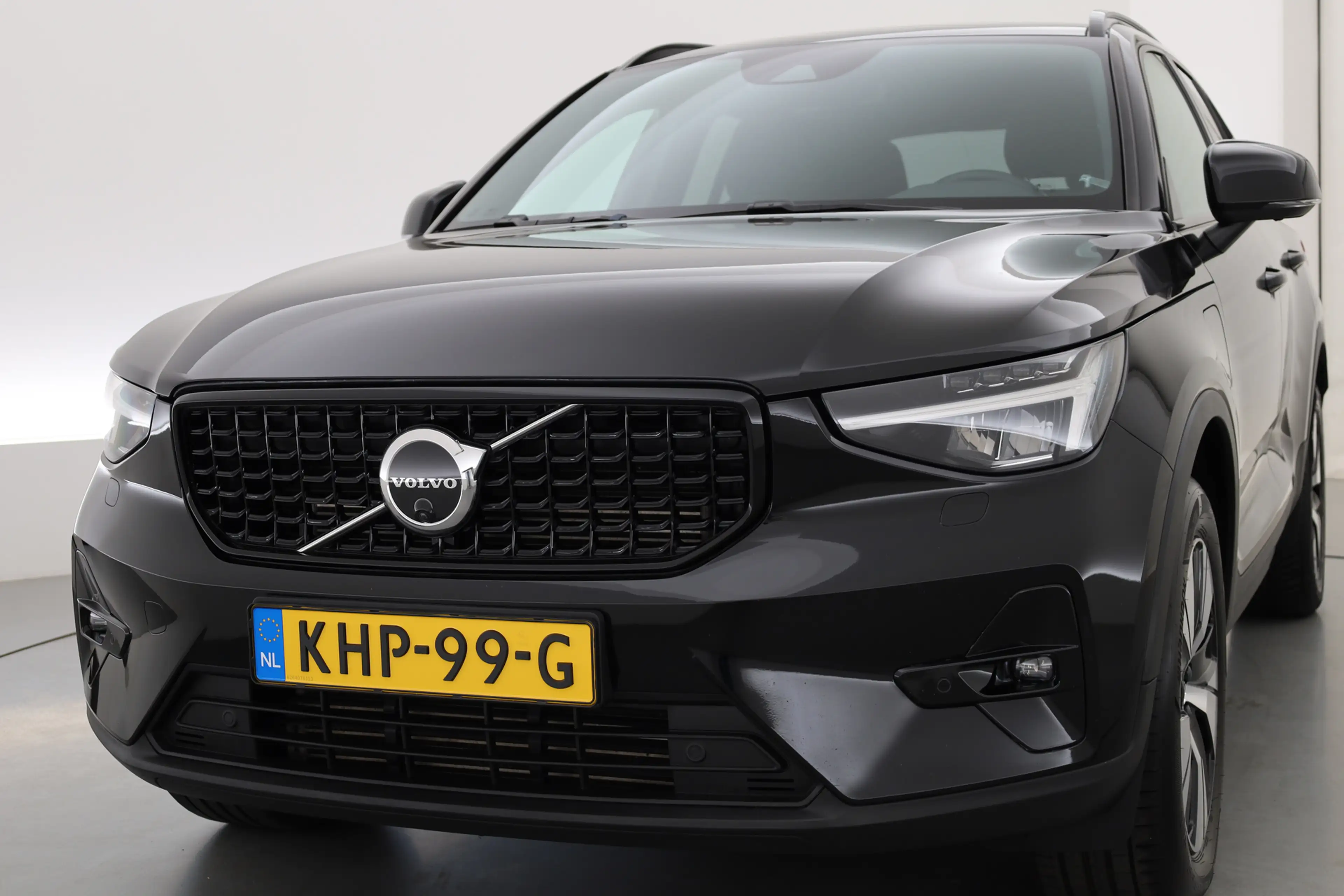 Volvo XC40 1.5 T5 Plug-in hybrid Plus Dark | Trekhaak | 360 c — photo 37