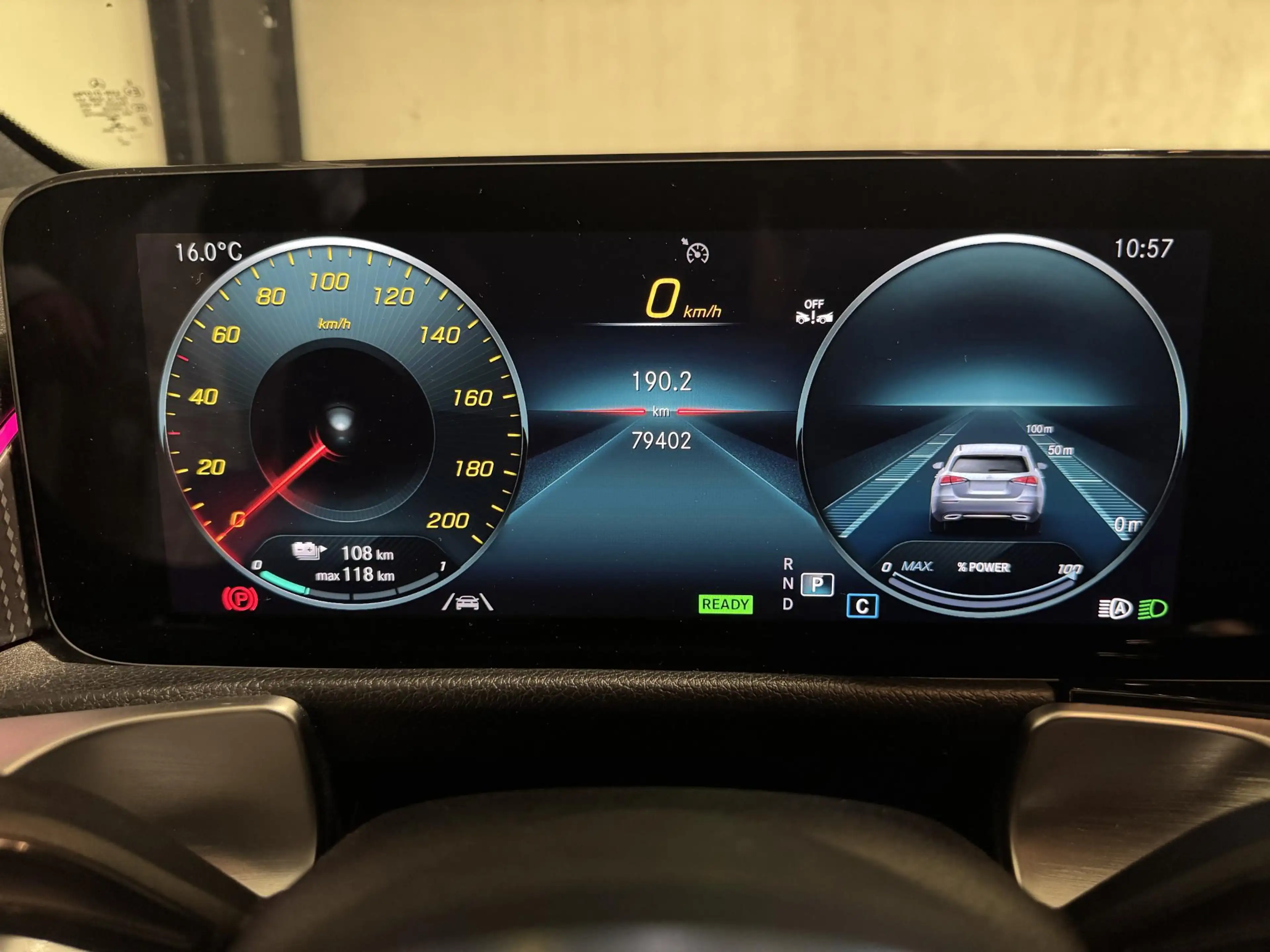 Mercedes-Benz EQB 250 AMG Line 7p. 67 kWh | panorama | sfeerverlichting — photo 14