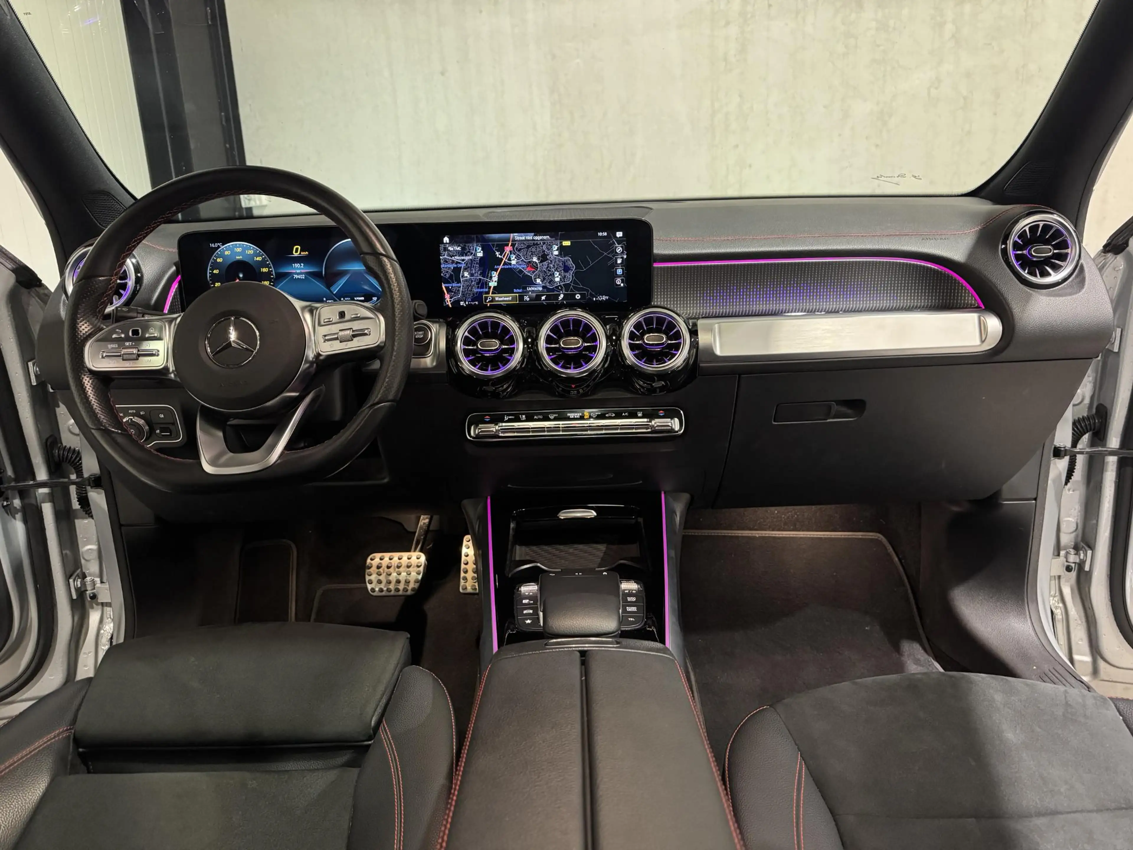 Mercedes-Benz EQB 250 AMG Line 7p. 67 kWh | panorama | sfeerverlichting — photo 3