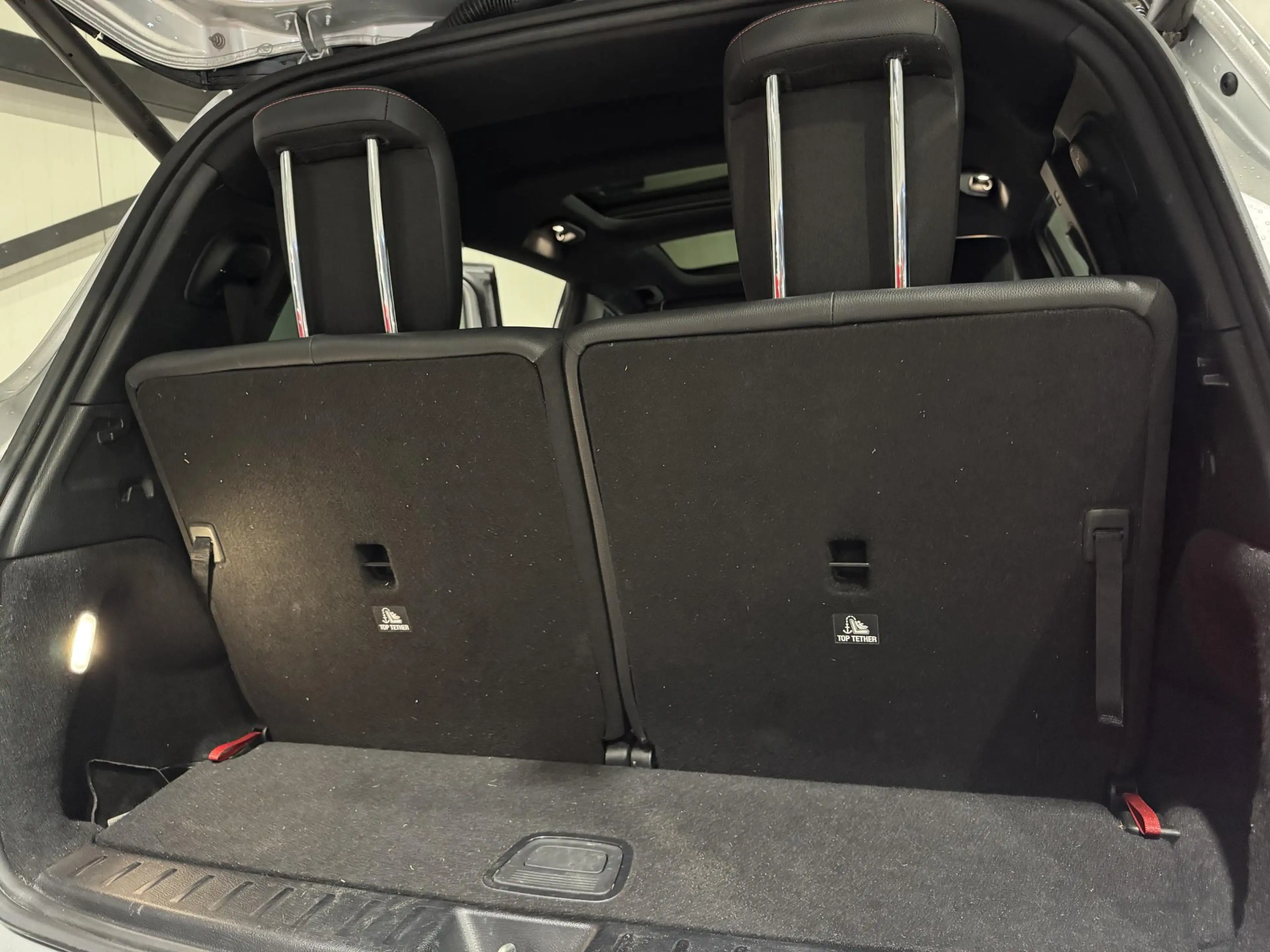 Mercedes-Benz EQB 250 AMG Line 7p. 67 kWh | panorama | sfeerverlichting — photo 13