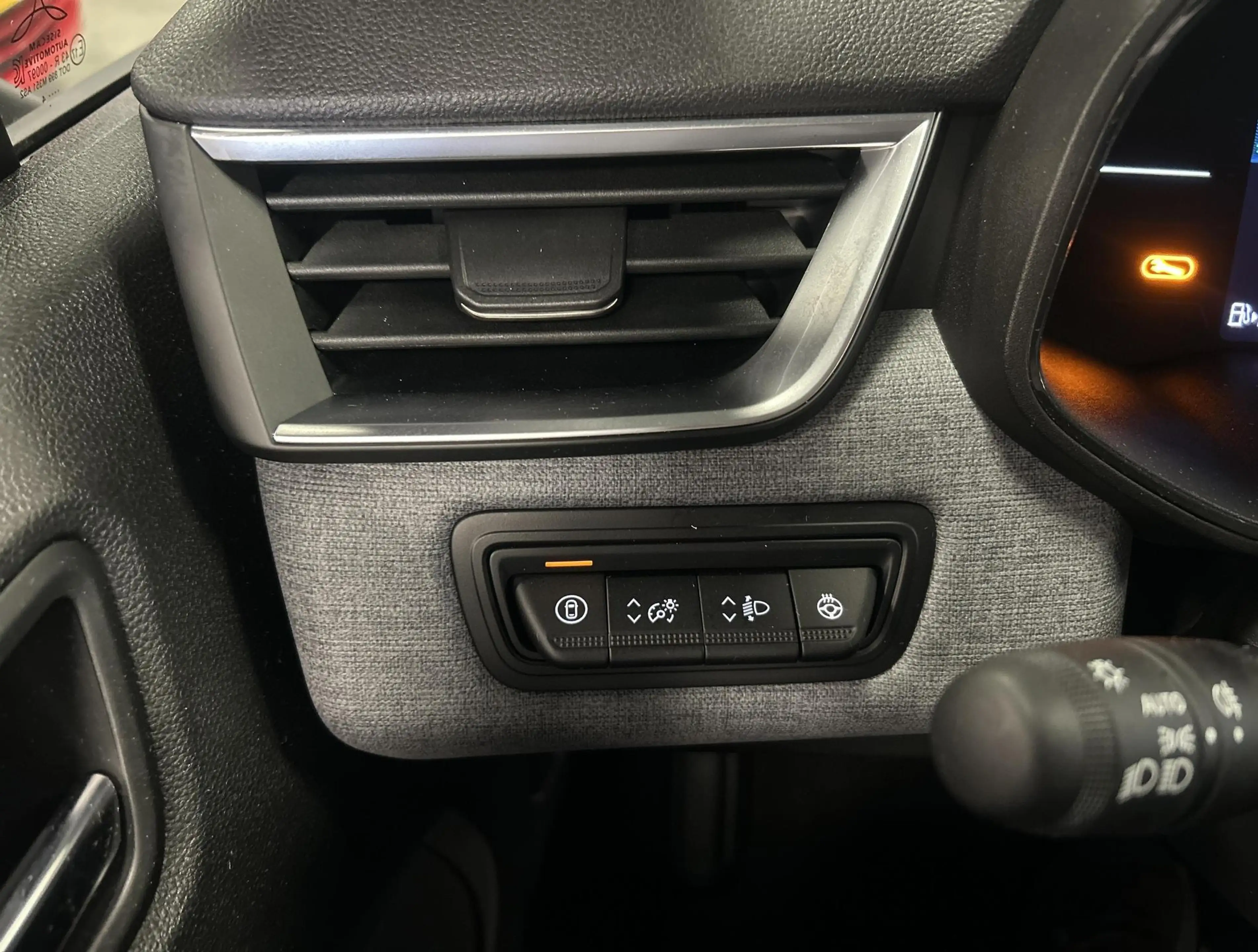 Mitsubishi Colt 1.0T MT Intense — photo 15