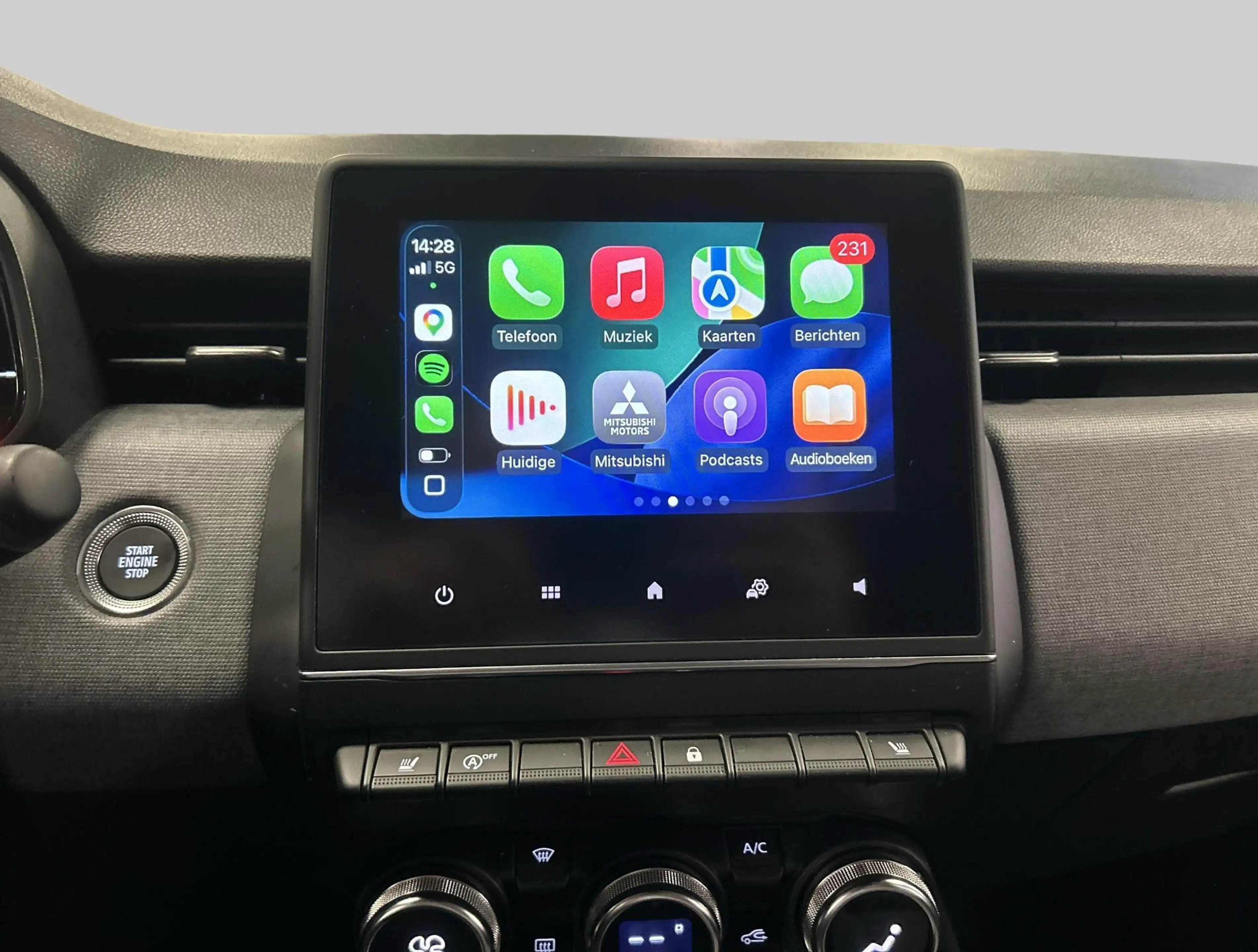 Mitsubishi Colt 1.0T MT Intense — photo 13