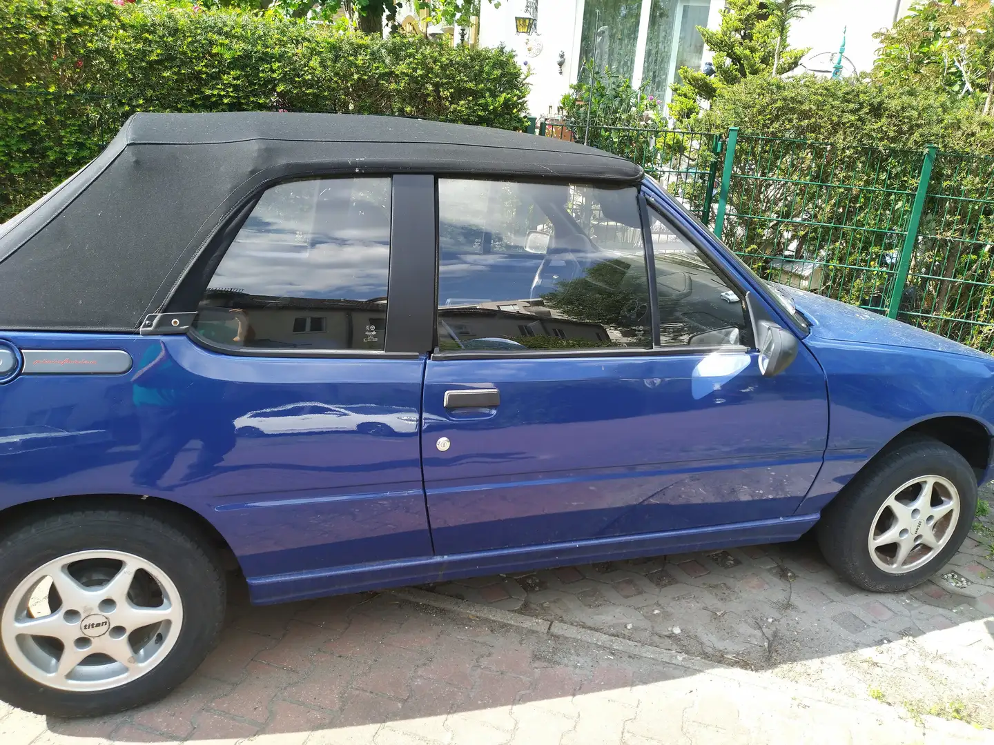 Peugeot 205 205CJ Blau - 2