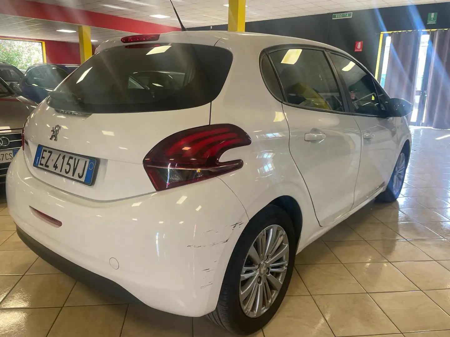 Peugeot 208 PureTech 82 5 porte *OK GUIDA NEO PATENAT Bianco - 2