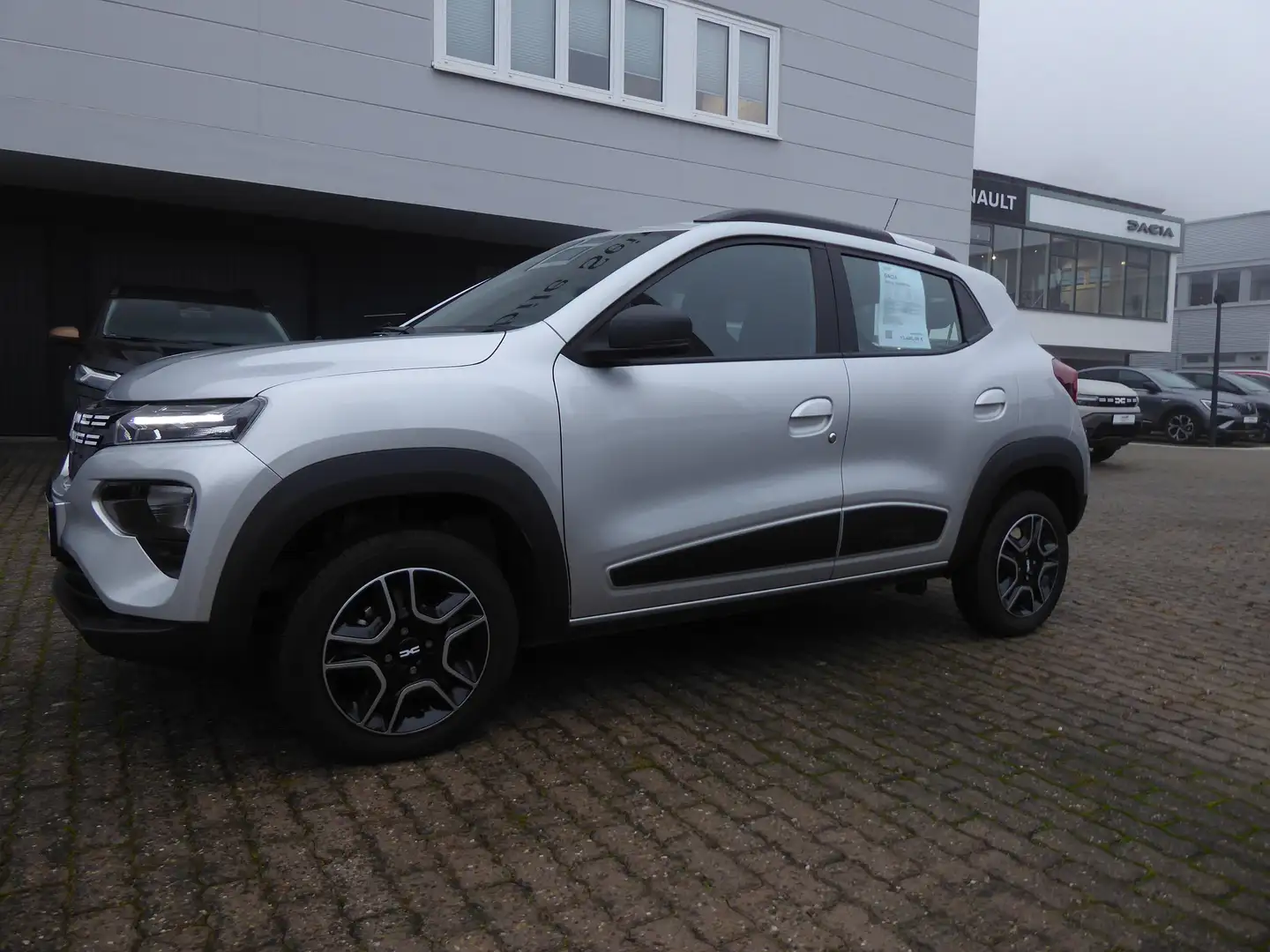 Dacia Spring Spring ESSENTIAL - 1