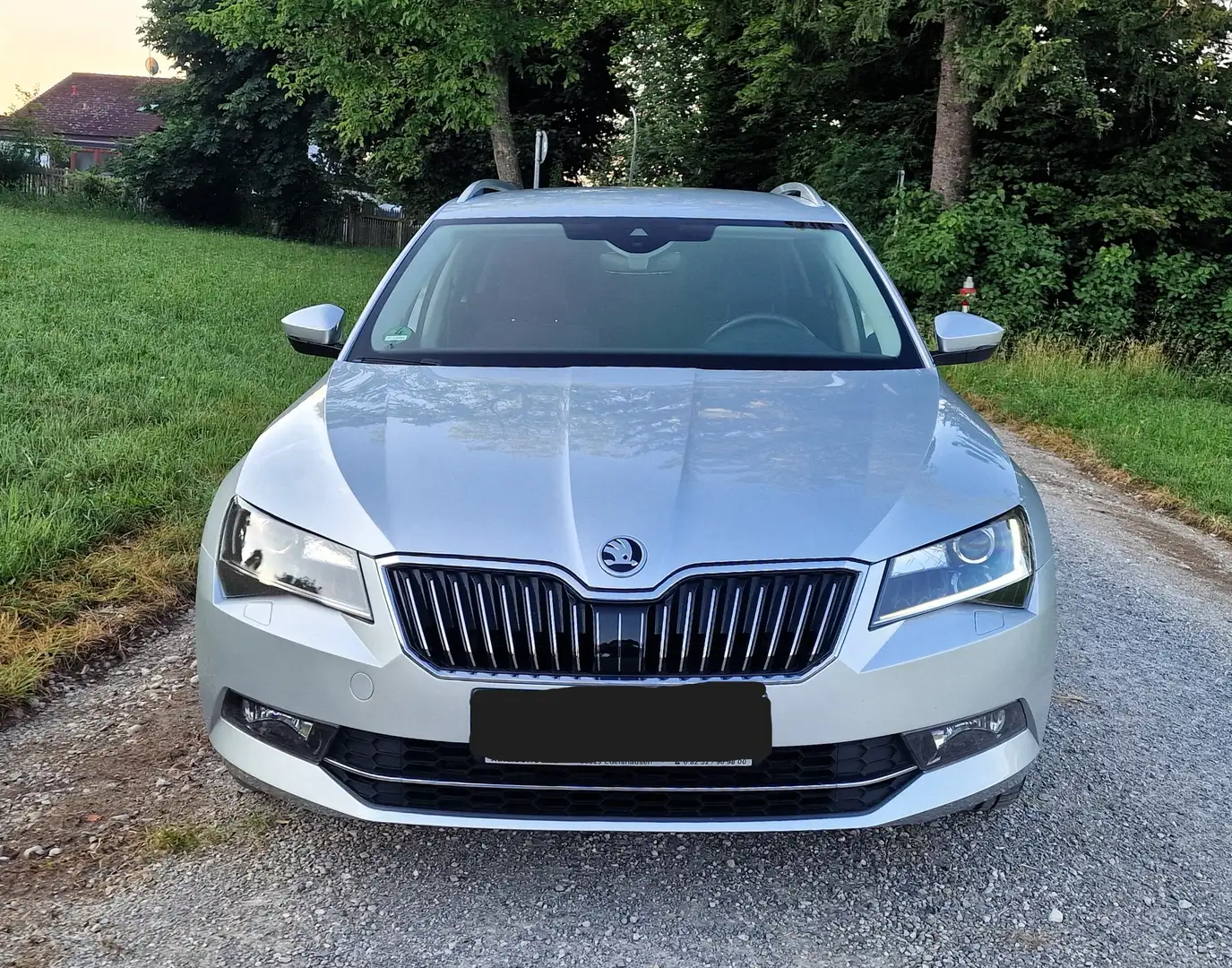 Skoda Superb Superb III Combi Diesel Combi 2.0 TDI Style Silber - 2