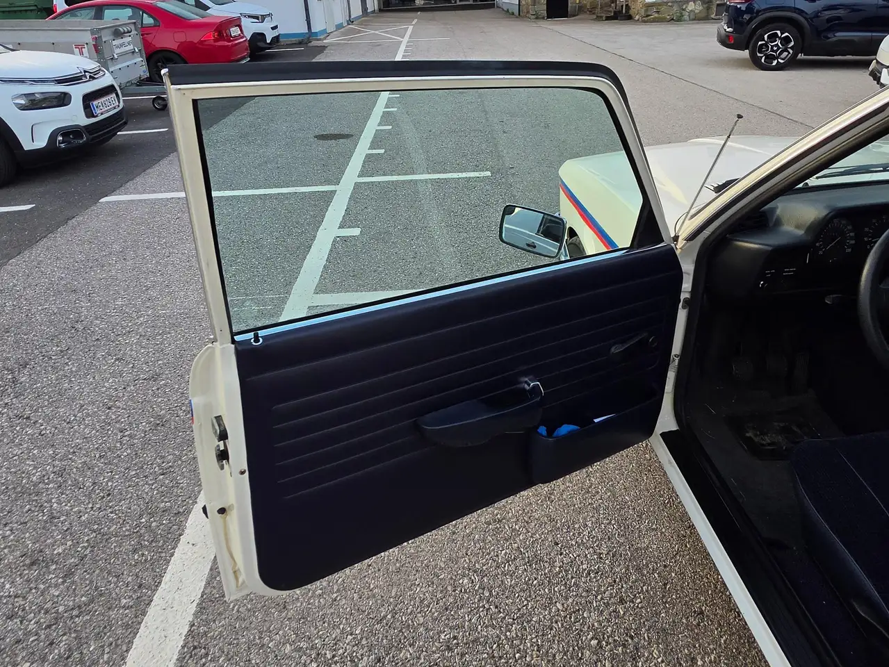 BMW 320/6 (E21), foto 9